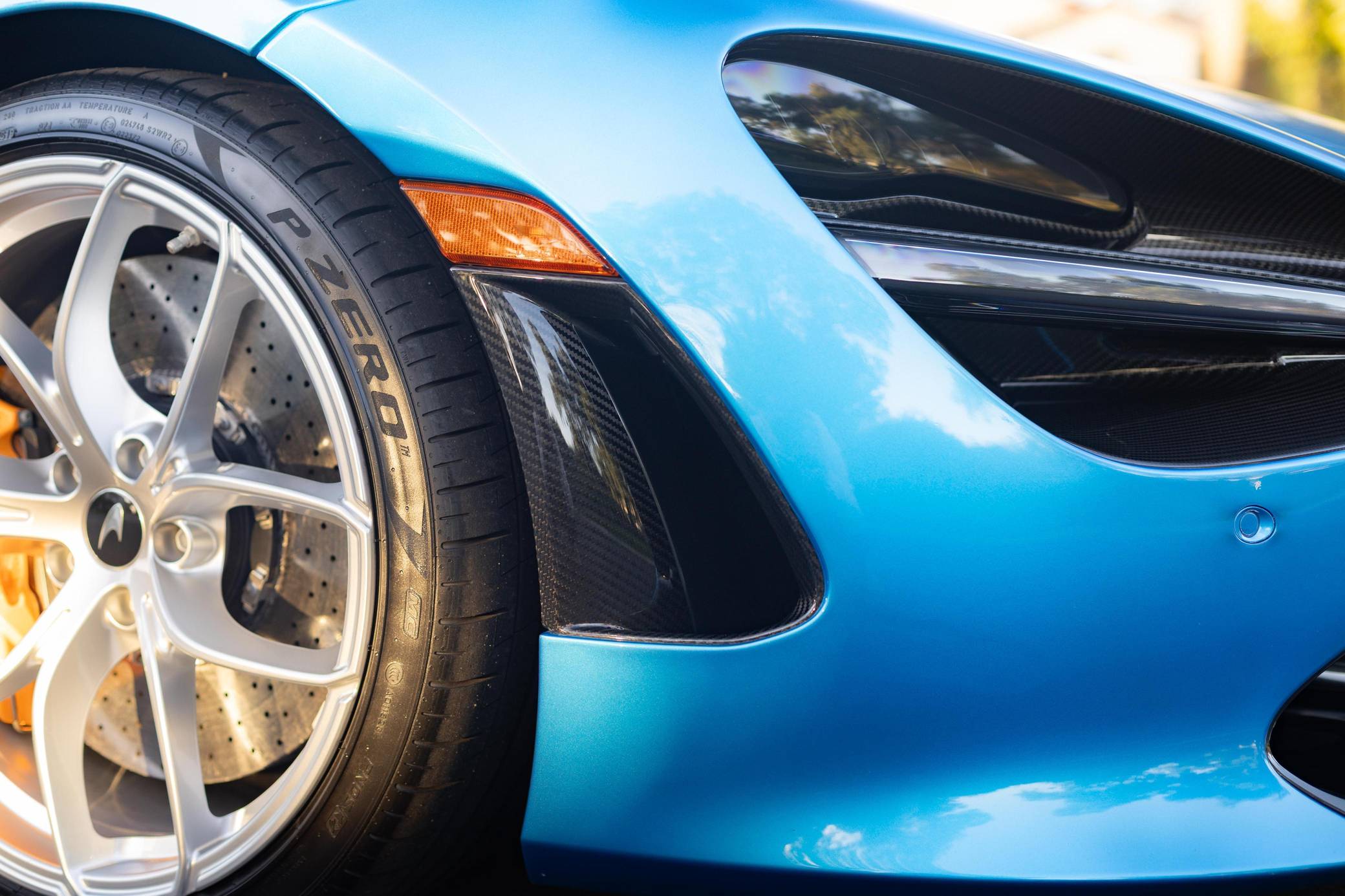 2020 McLaren 720S Spider Performance photo 16