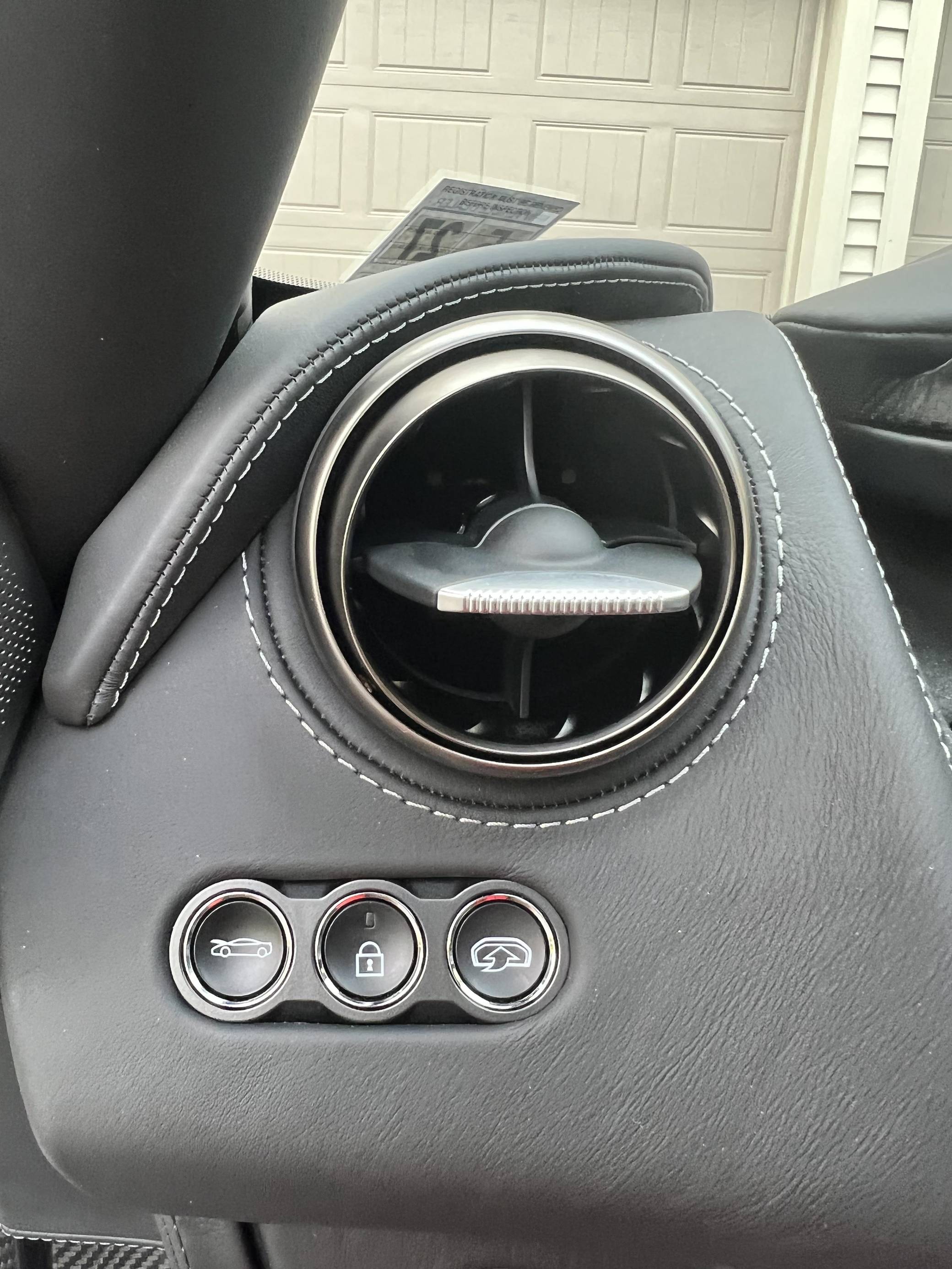 2022 McLaren 720S Spider photo 42