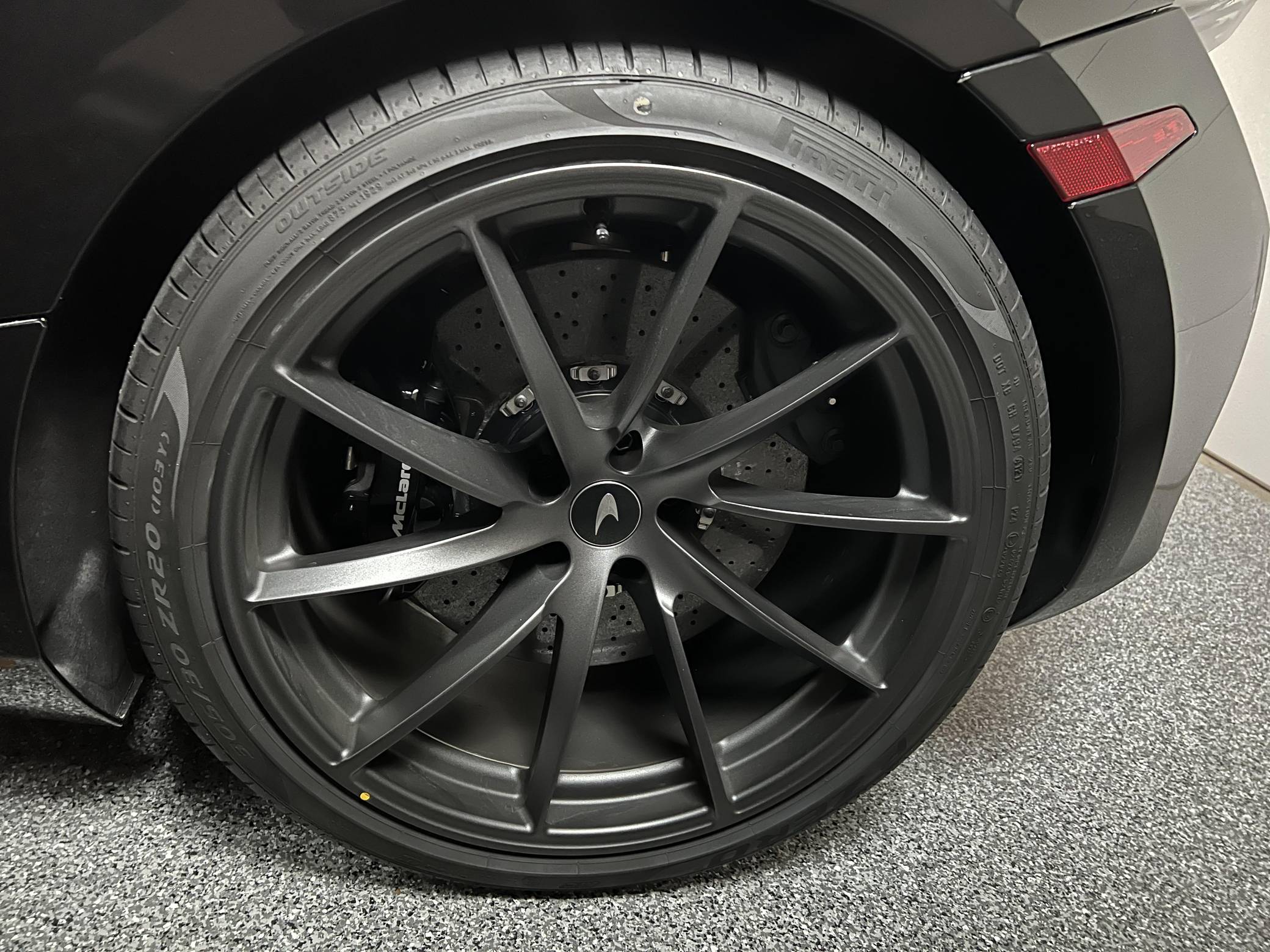 2022 McLaren 720S Spider photo 35