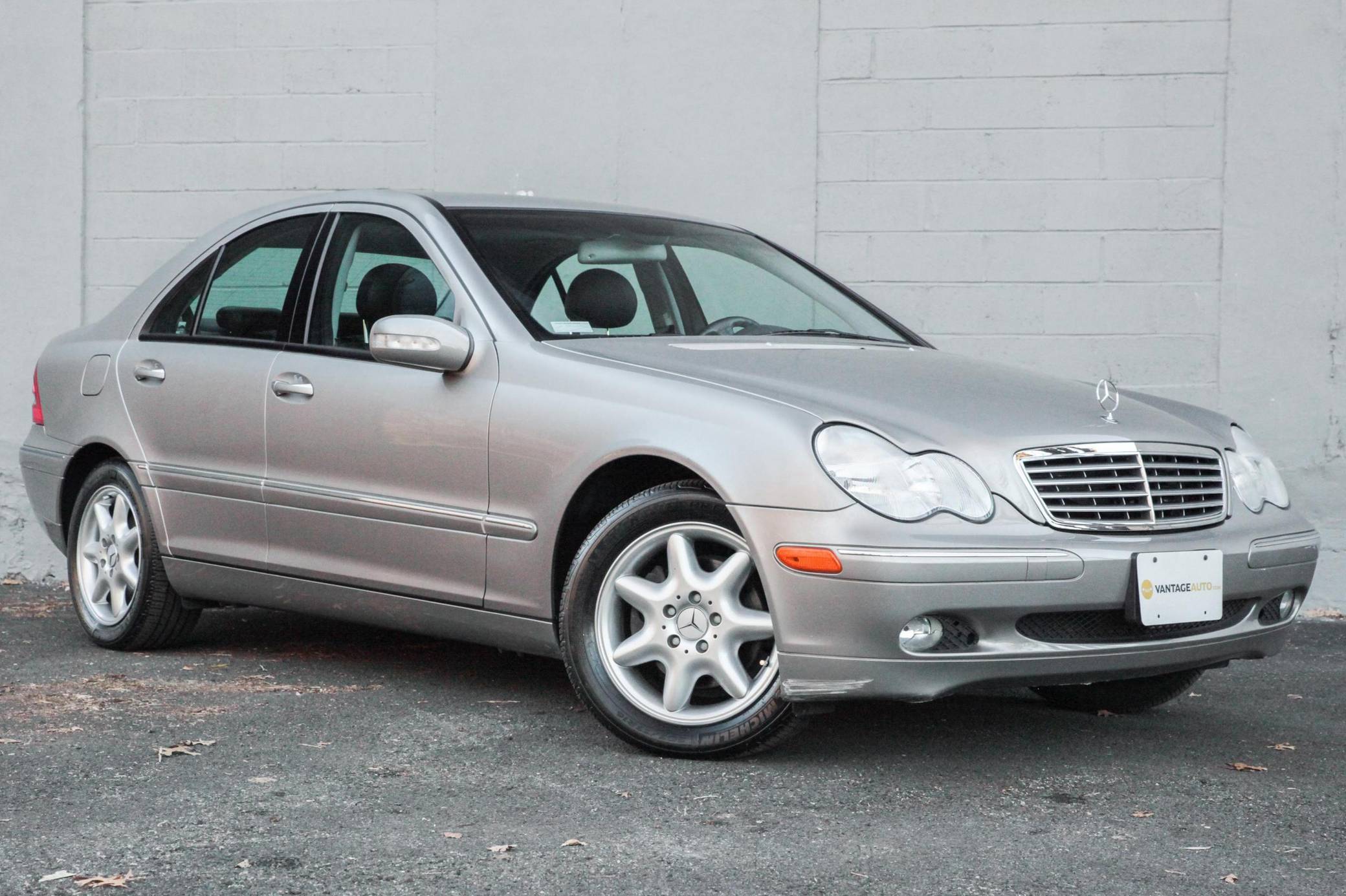 2003 Mercedes-Benz C240 Sedan