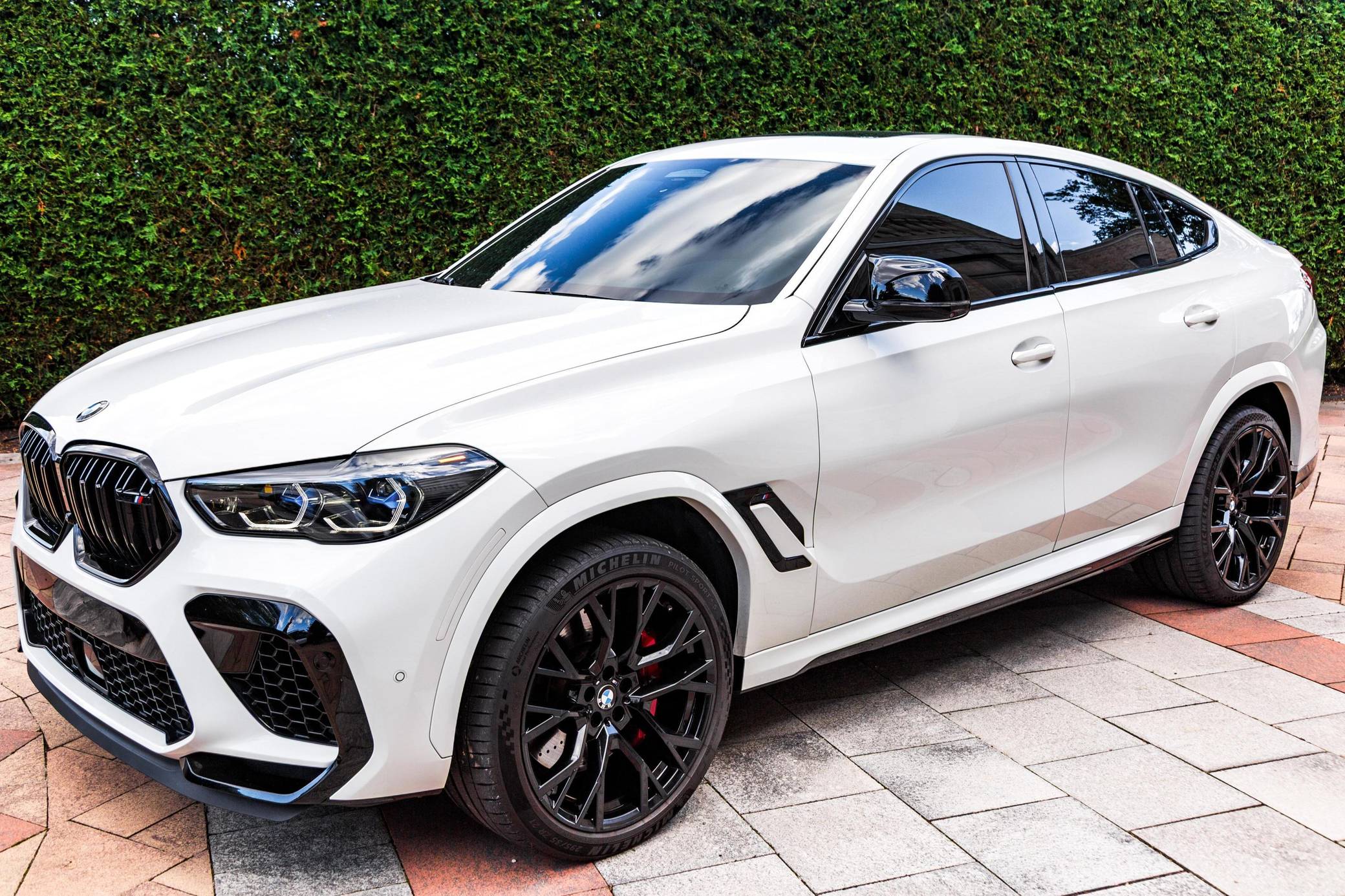 2022 BMW X6 M Competition VIN: 5YMCY0C00N9L41300 for Sale - Cars & Bids