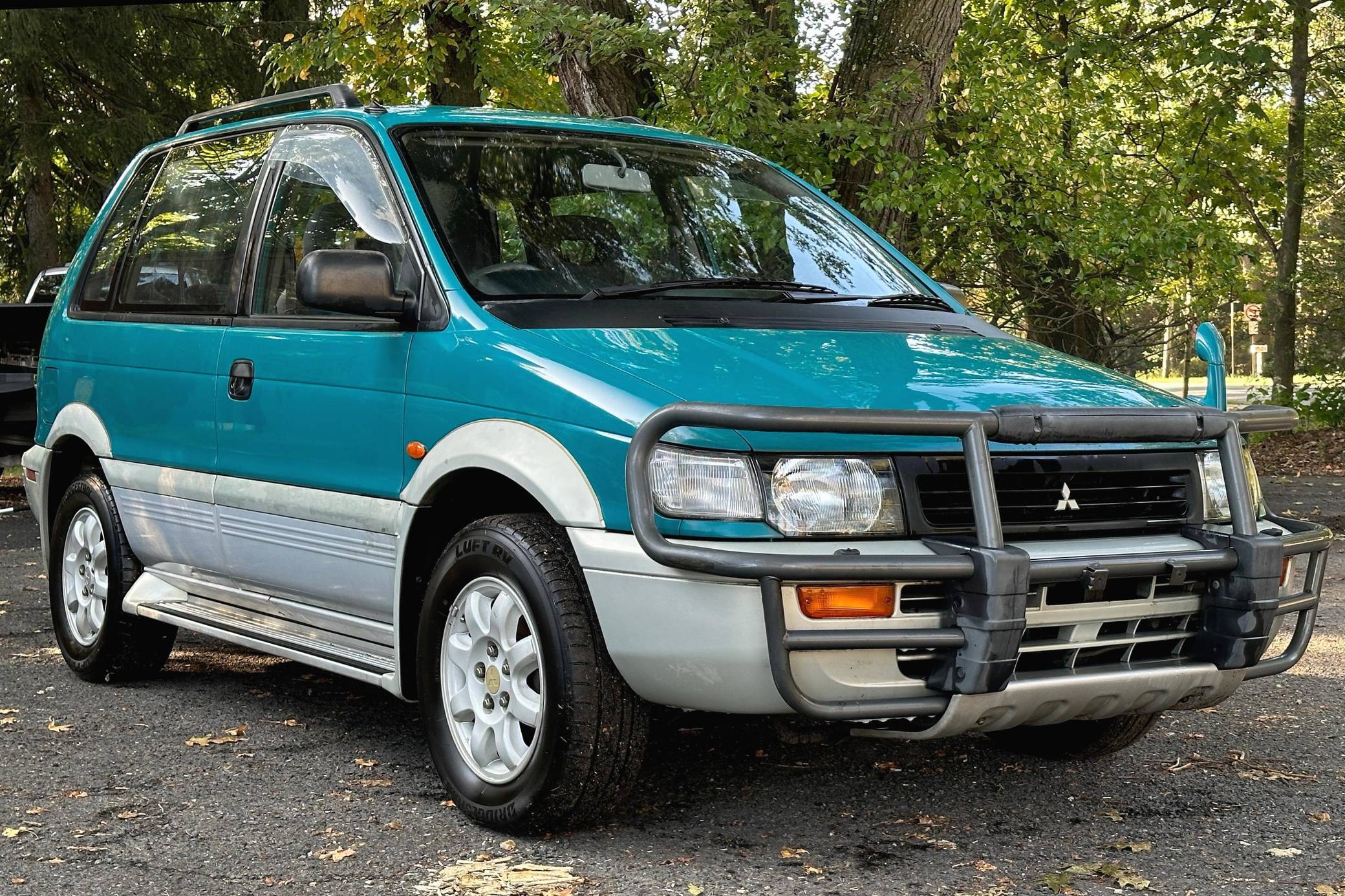 1994 Mitsubishi RVR Sports Gear