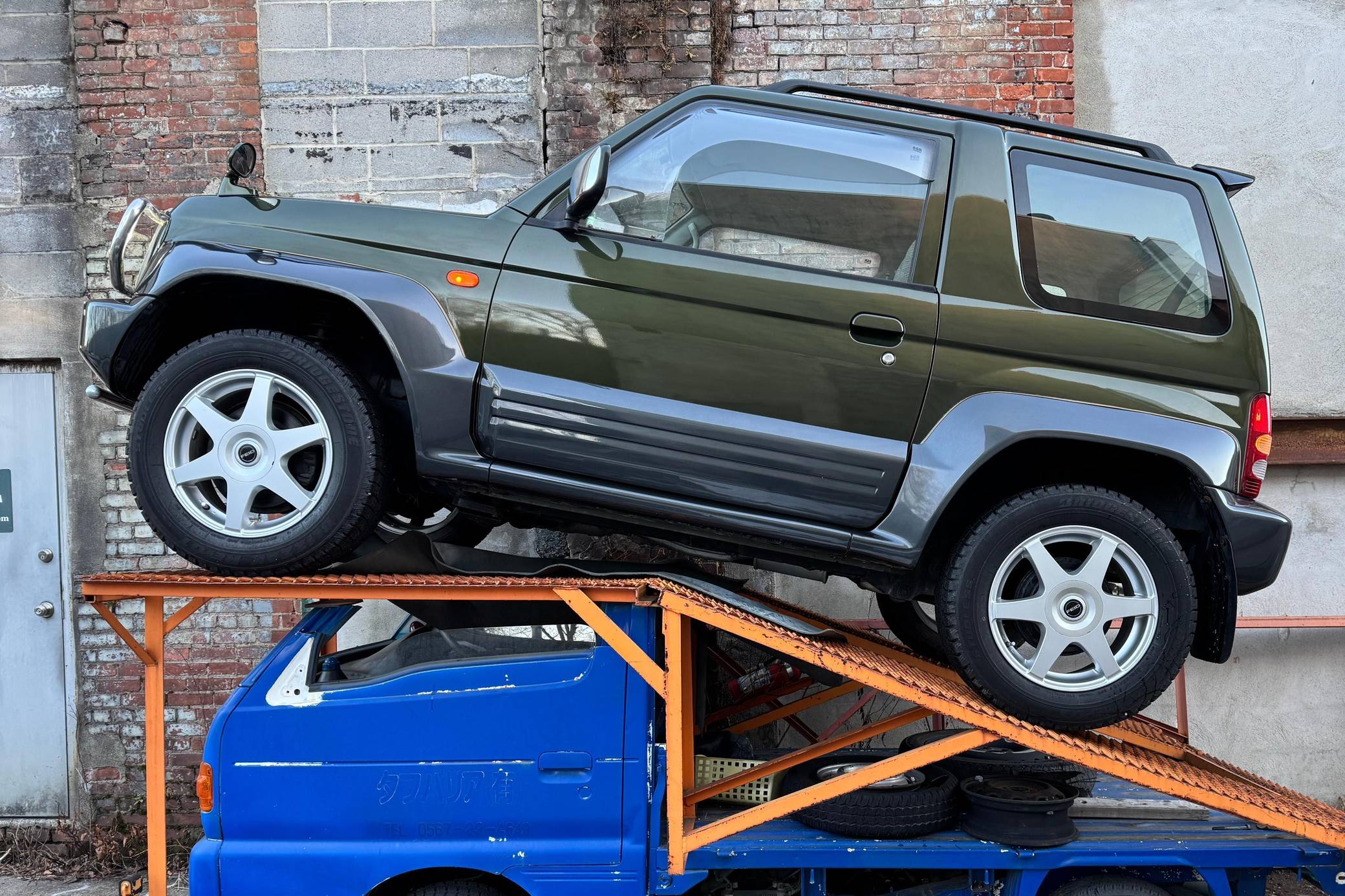 PAJERO イオ ジュニア 車カタログ6冊 パジェロイオ（三菱）のクルマカタログ｜中古車の【ネクステージ】