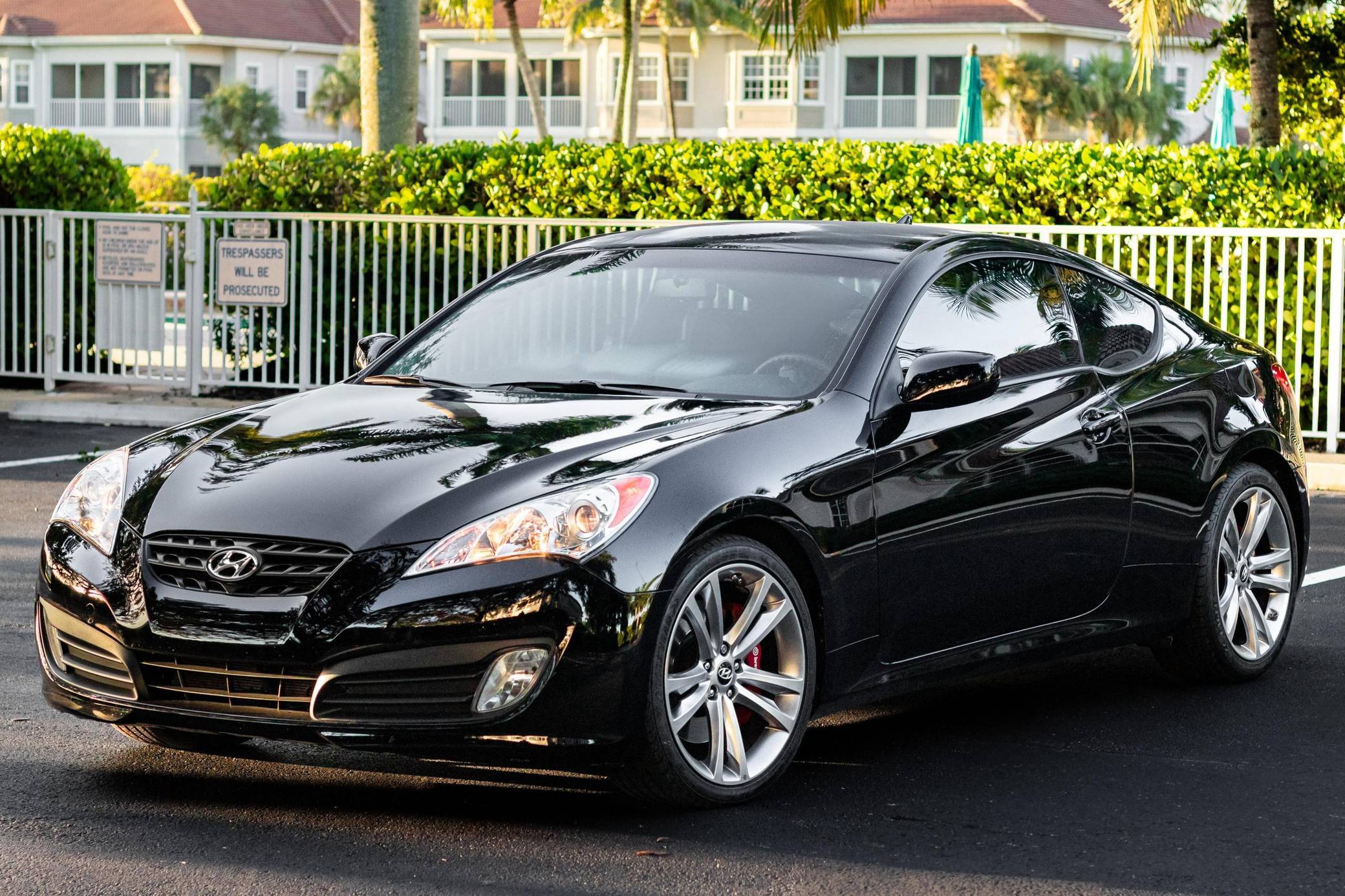 2012 Hyundai Genesis Coupe 3.8 R-Spec