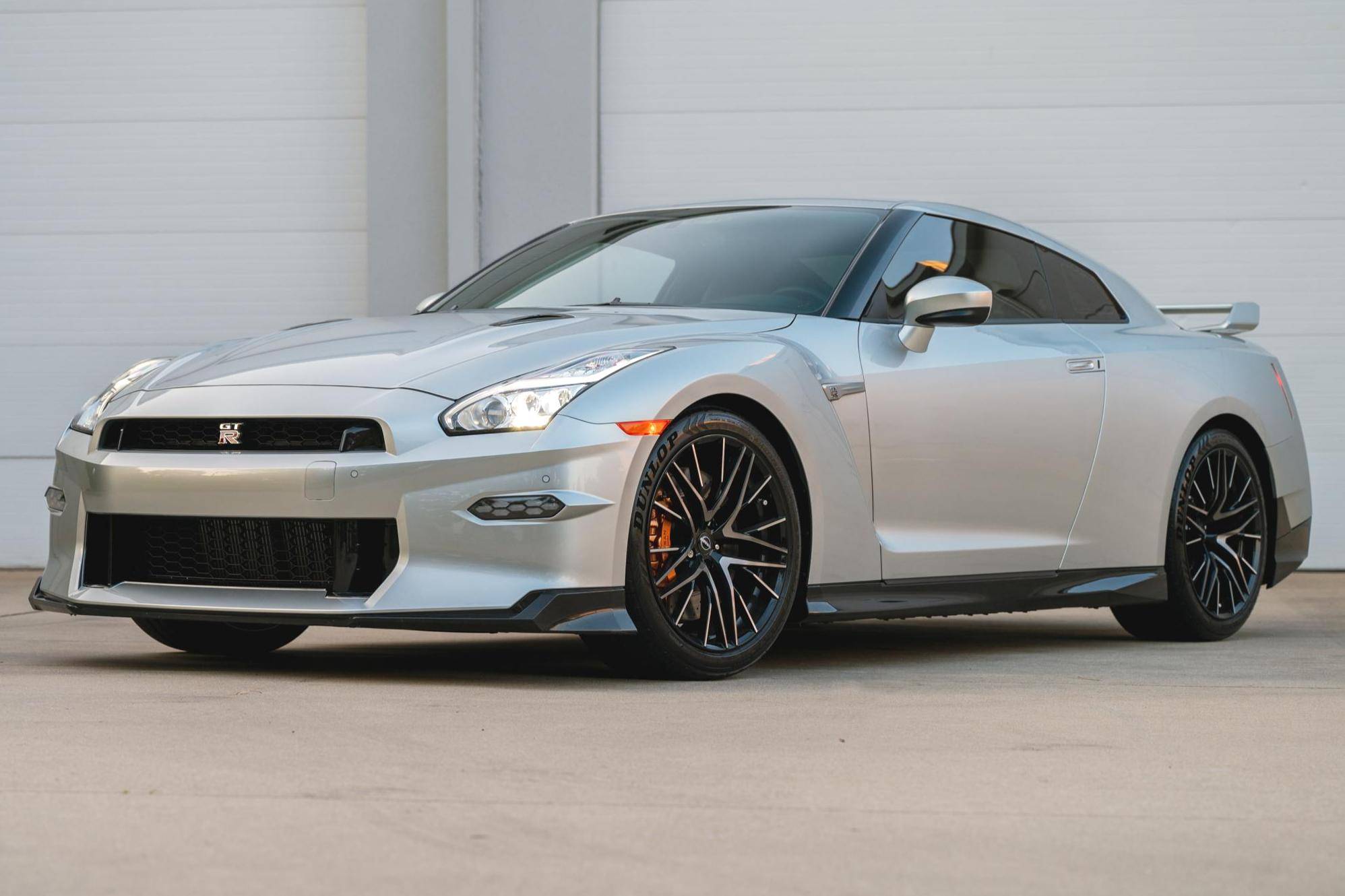 2024 Nissan GT-R Premium