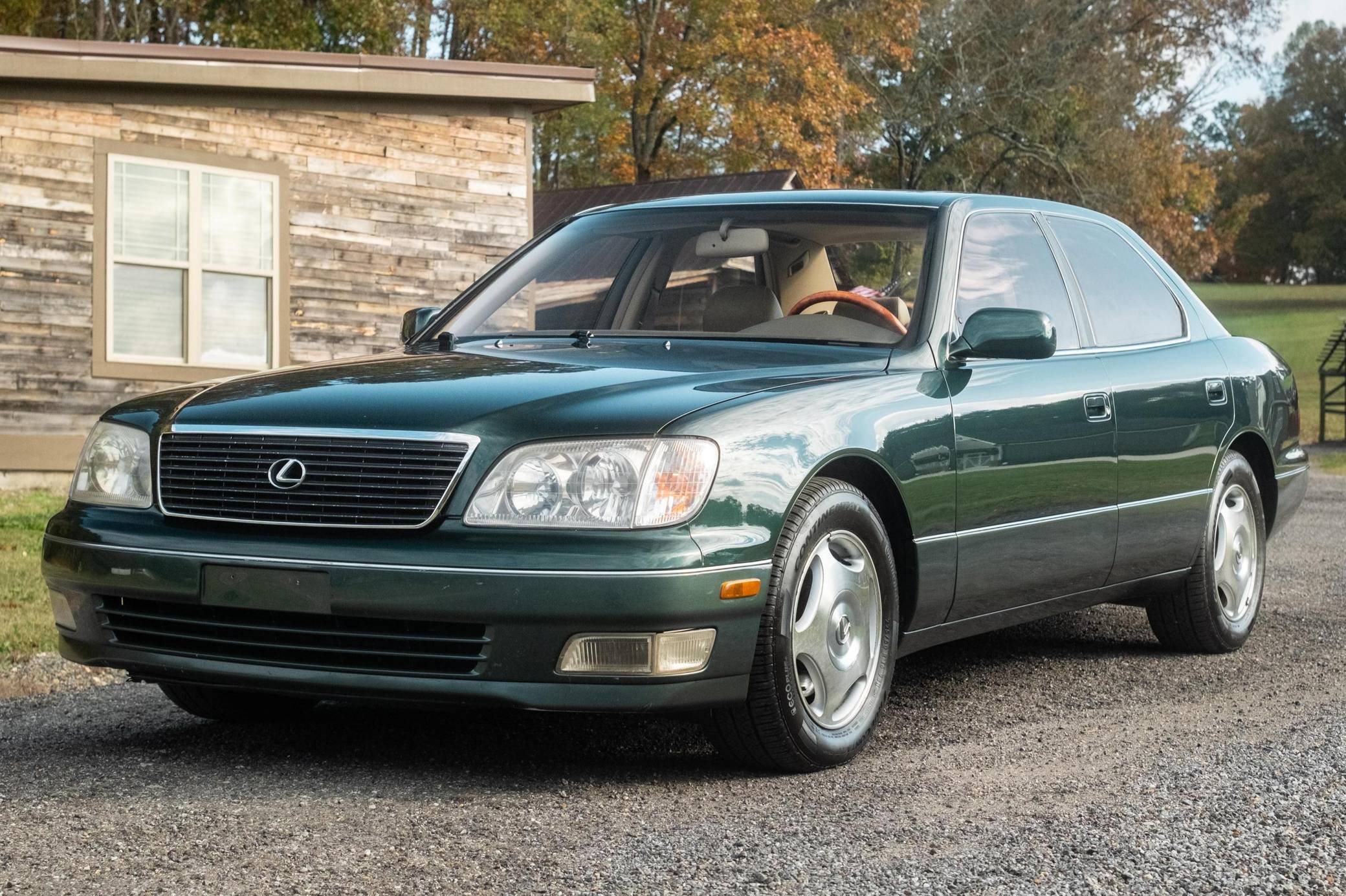 1999 Lexus LS 400