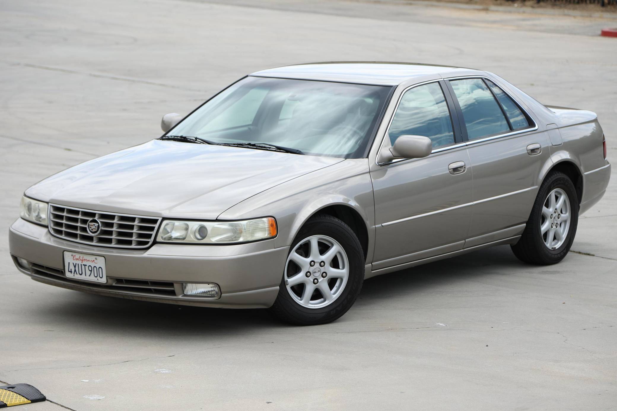 SCALE 2002 CADILLAC BROWN ☆ SUGARサン専用 SCALE 2002 CADILLAC BROWN ☆ SUGARサン専用