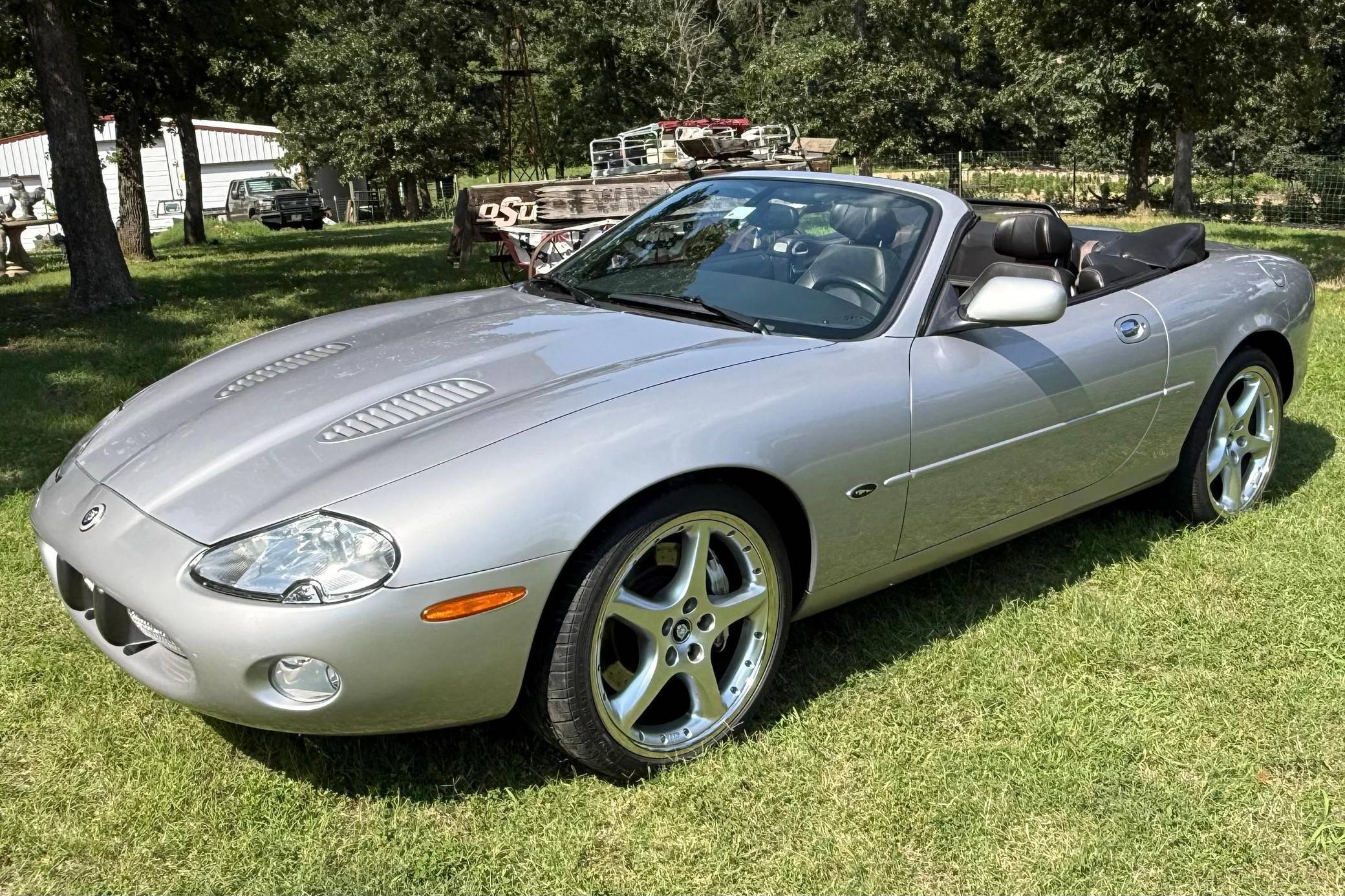 2001 Jaguar XKR