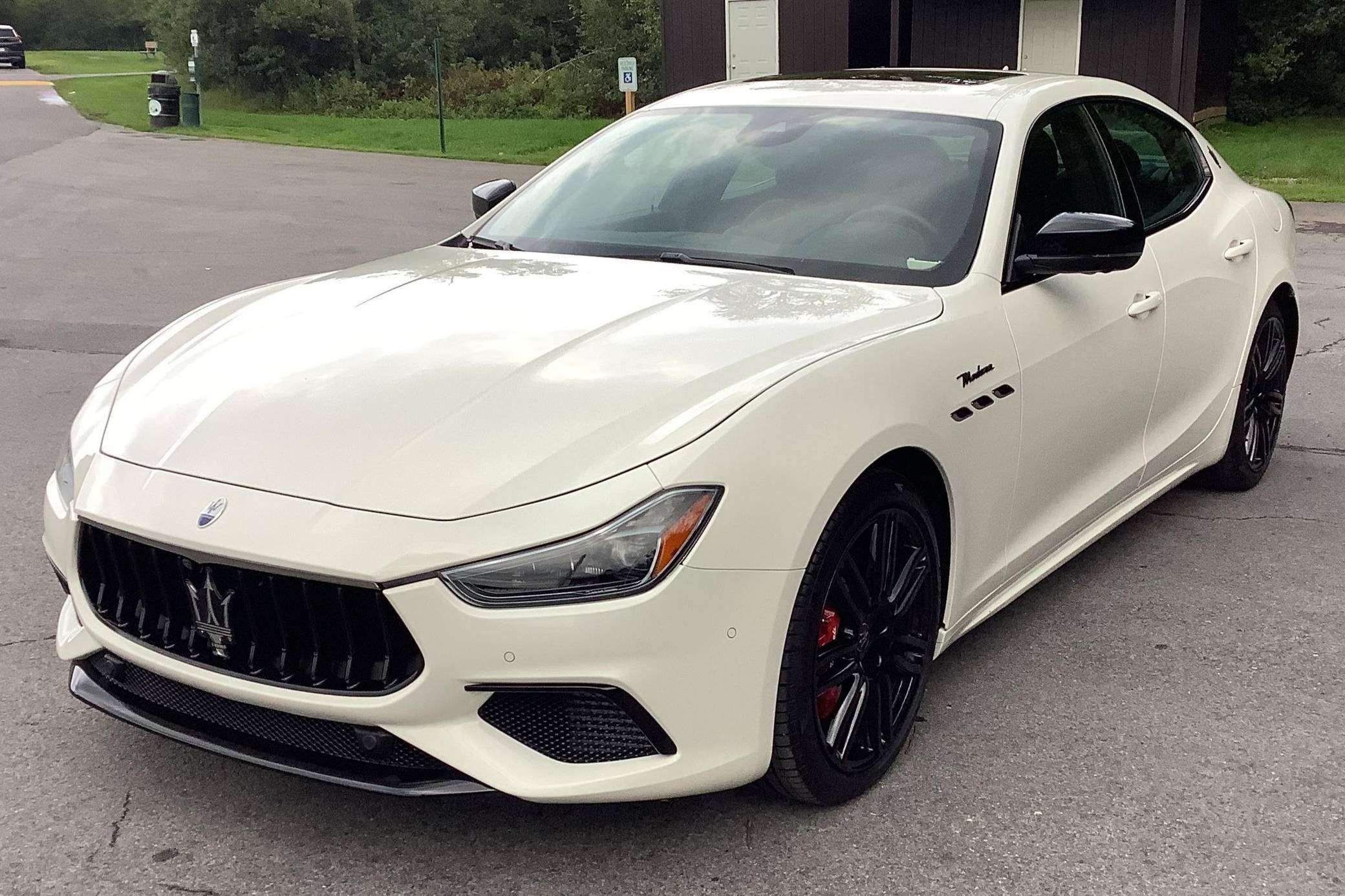 2023 Maserati Ghibli Modena