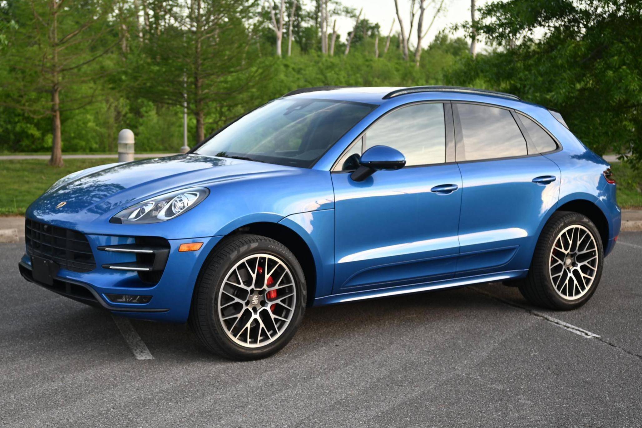 Macan2016 2016 Porsche Macan Turbo VIN: WP1AF2A52GLB91324 for Sale - Cars & Bids