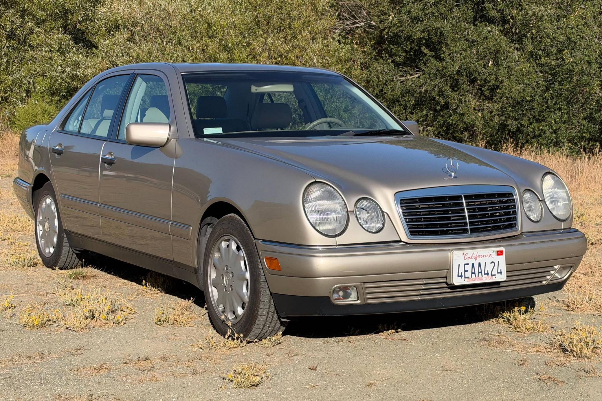 1999 Mercedes-Benz E320