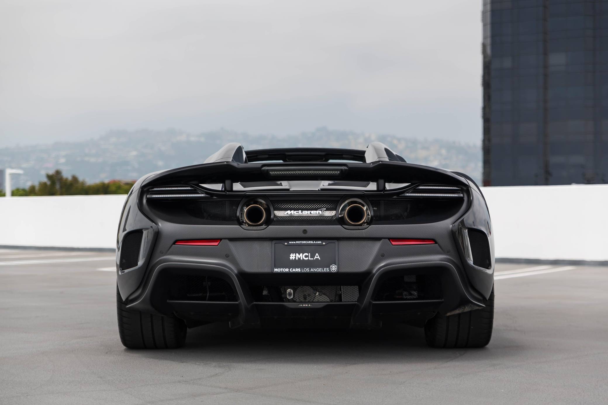2016 McLaren 675LT Spider photo 16