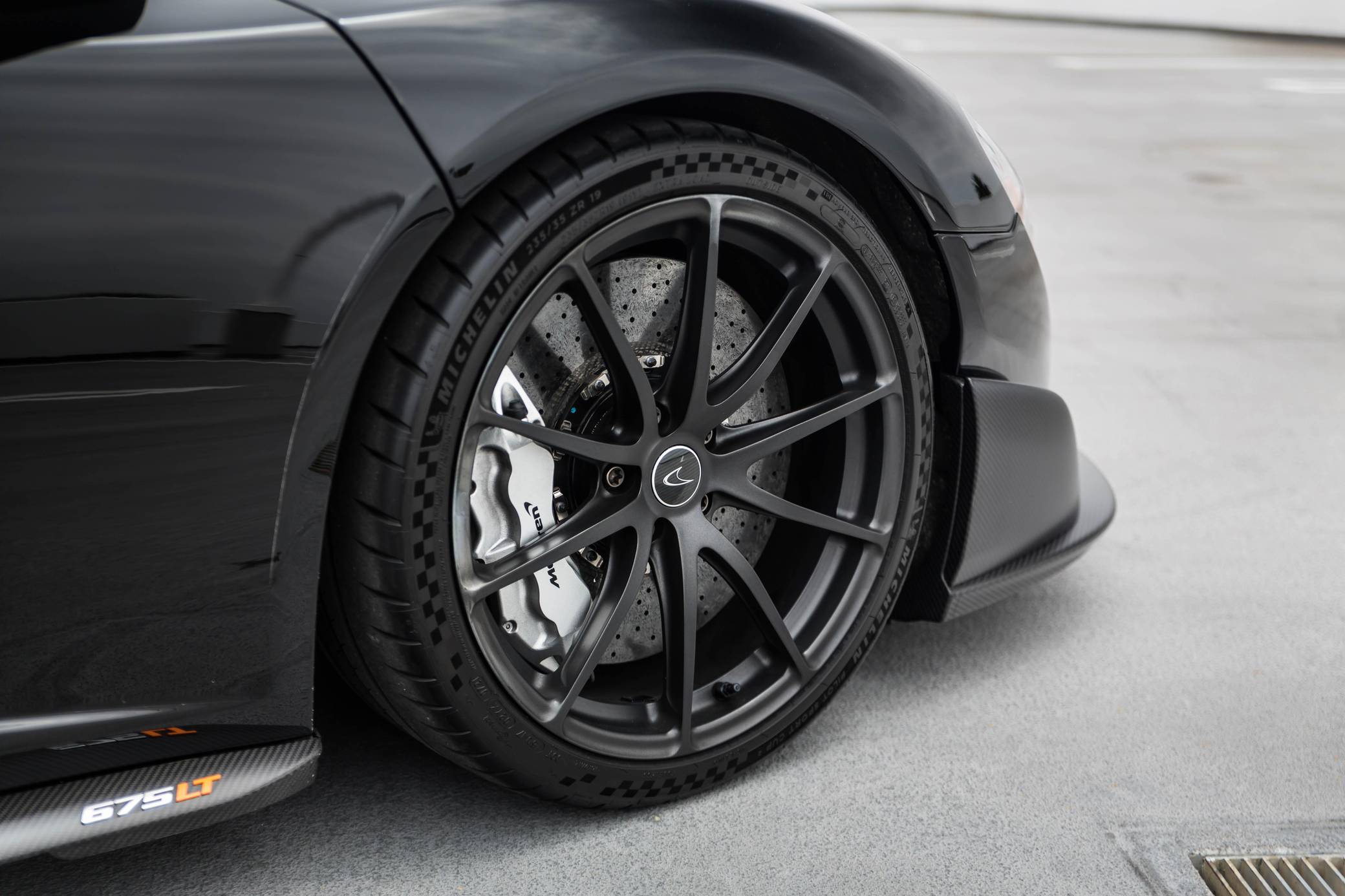 2016 McLaren 675LT Spider photo 50