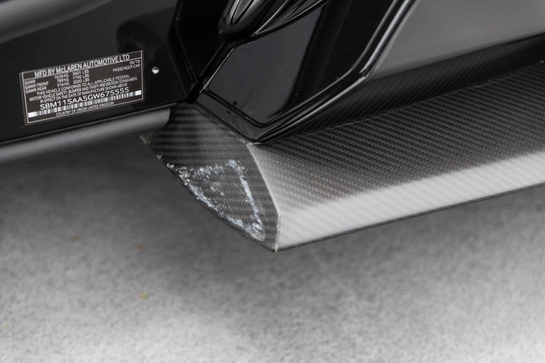 2016 McLaren 675LT Spider photo 35