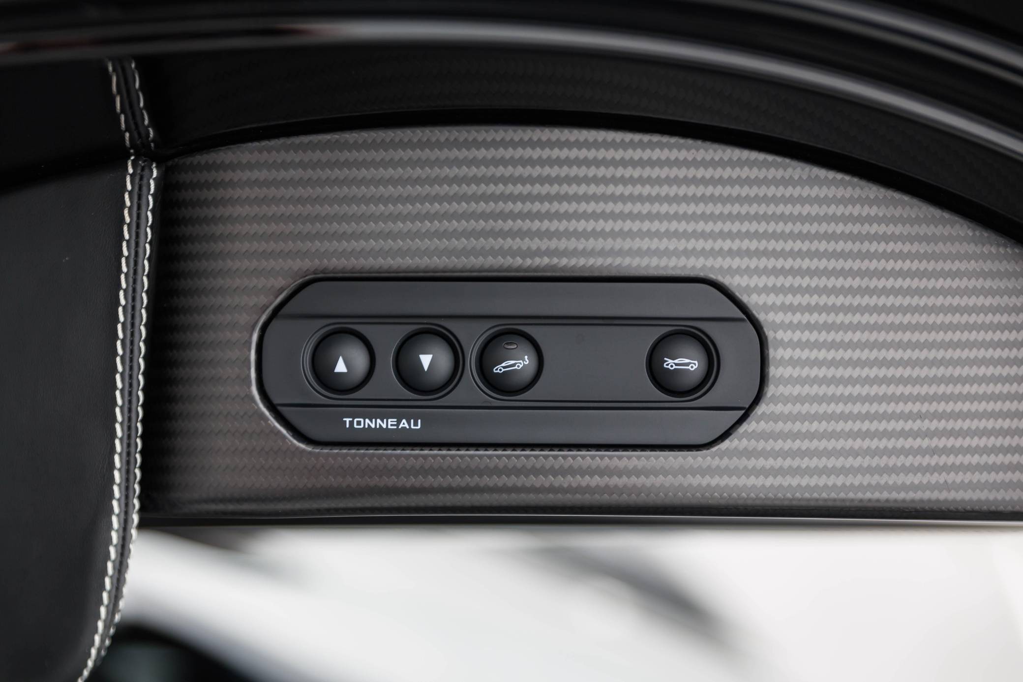 2016 McLaren 675LT Spider photo 54