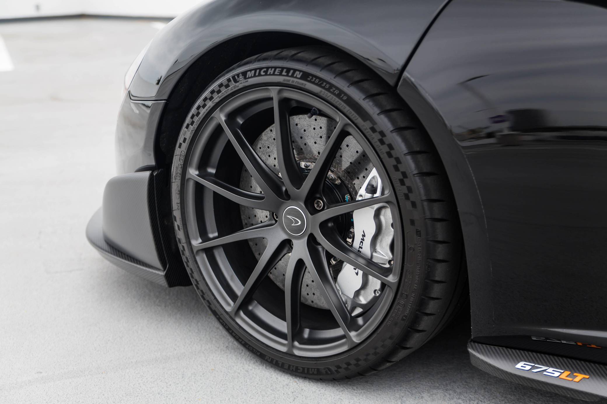 2016 McLaren 675LT Spider photo 47