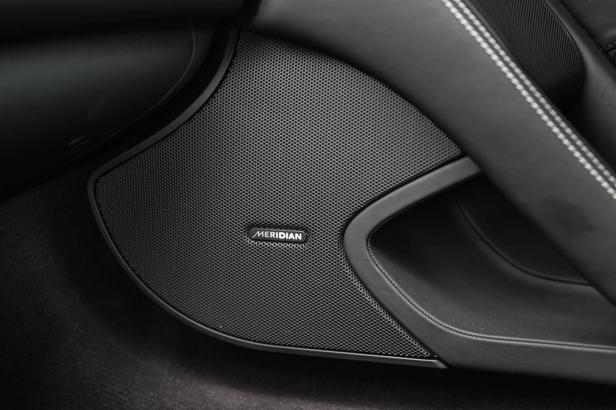 2016 McLaren 675LT Spider photo 77