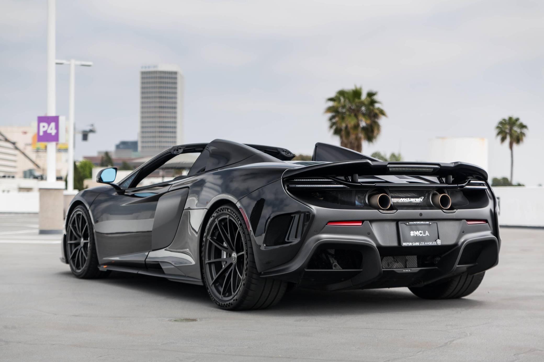 2016 McLaren 675LT Spider photo 15