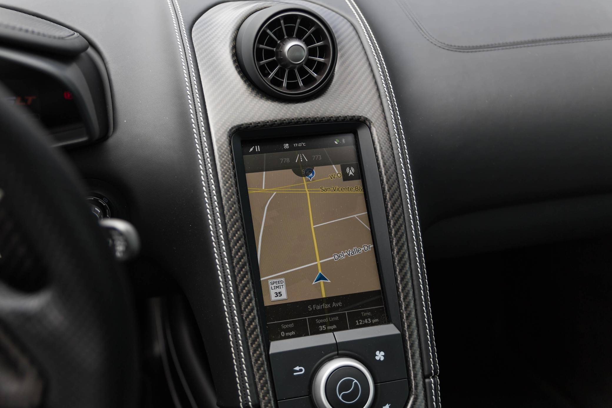 2016 McLaren 675LT Spider photo 64