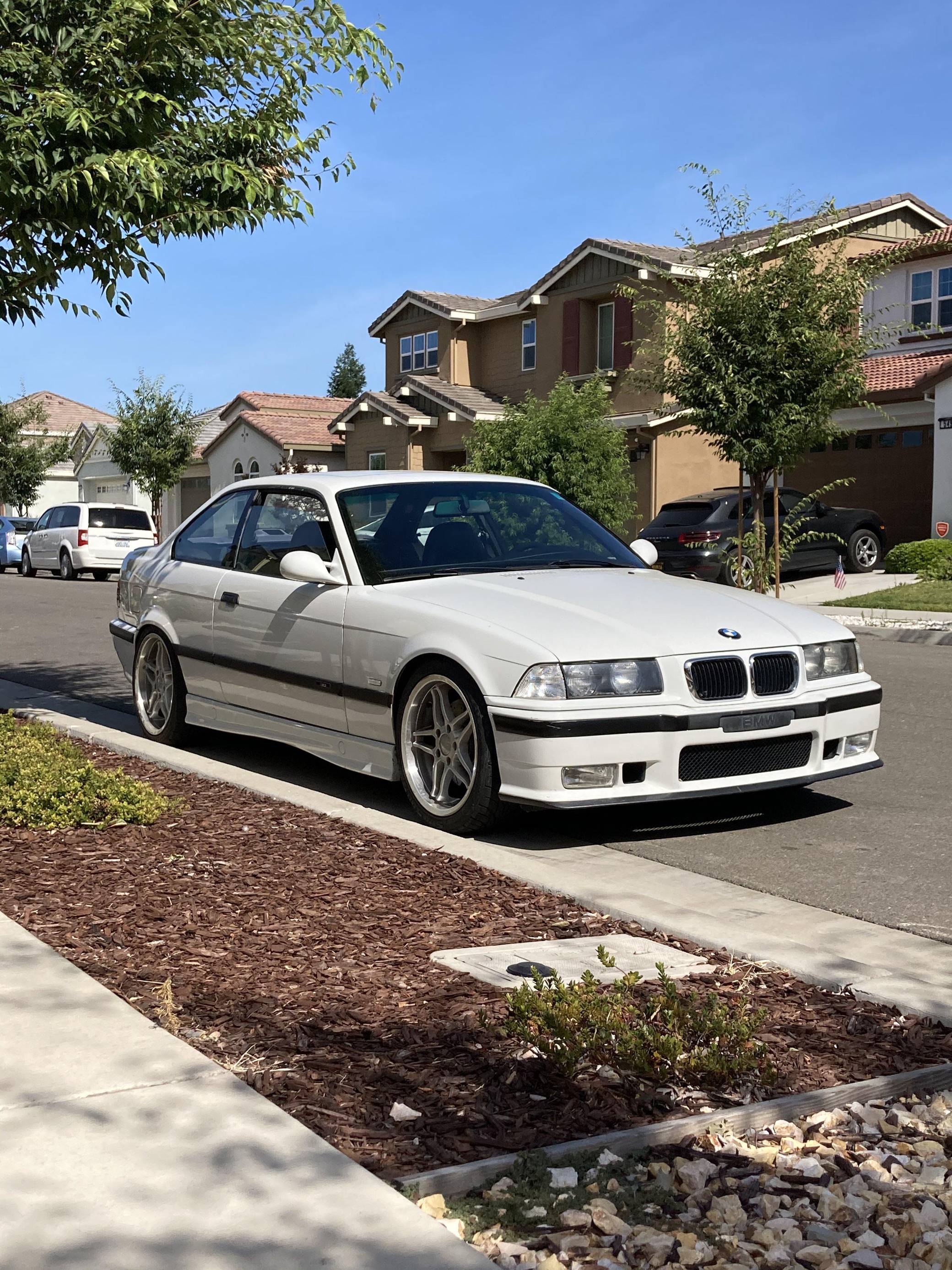 WBSBG9323VEY73816