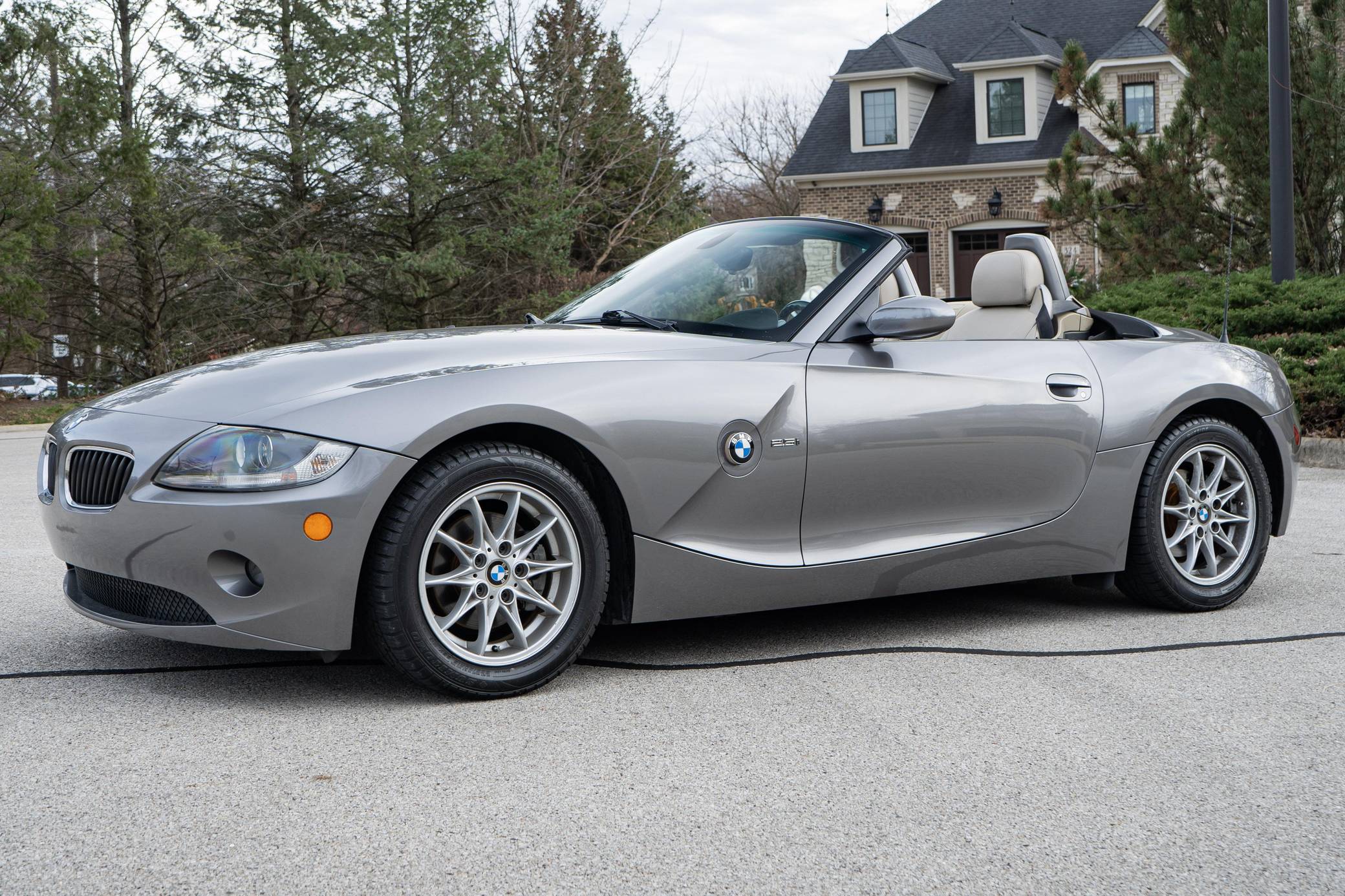 2005 BMW Z4 2.5i Roadster