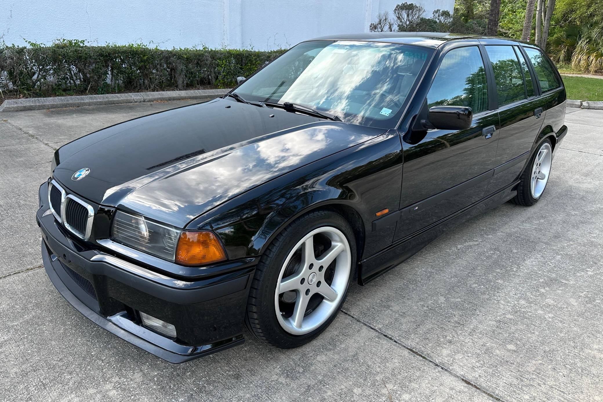 1998 BMW 323i Touring