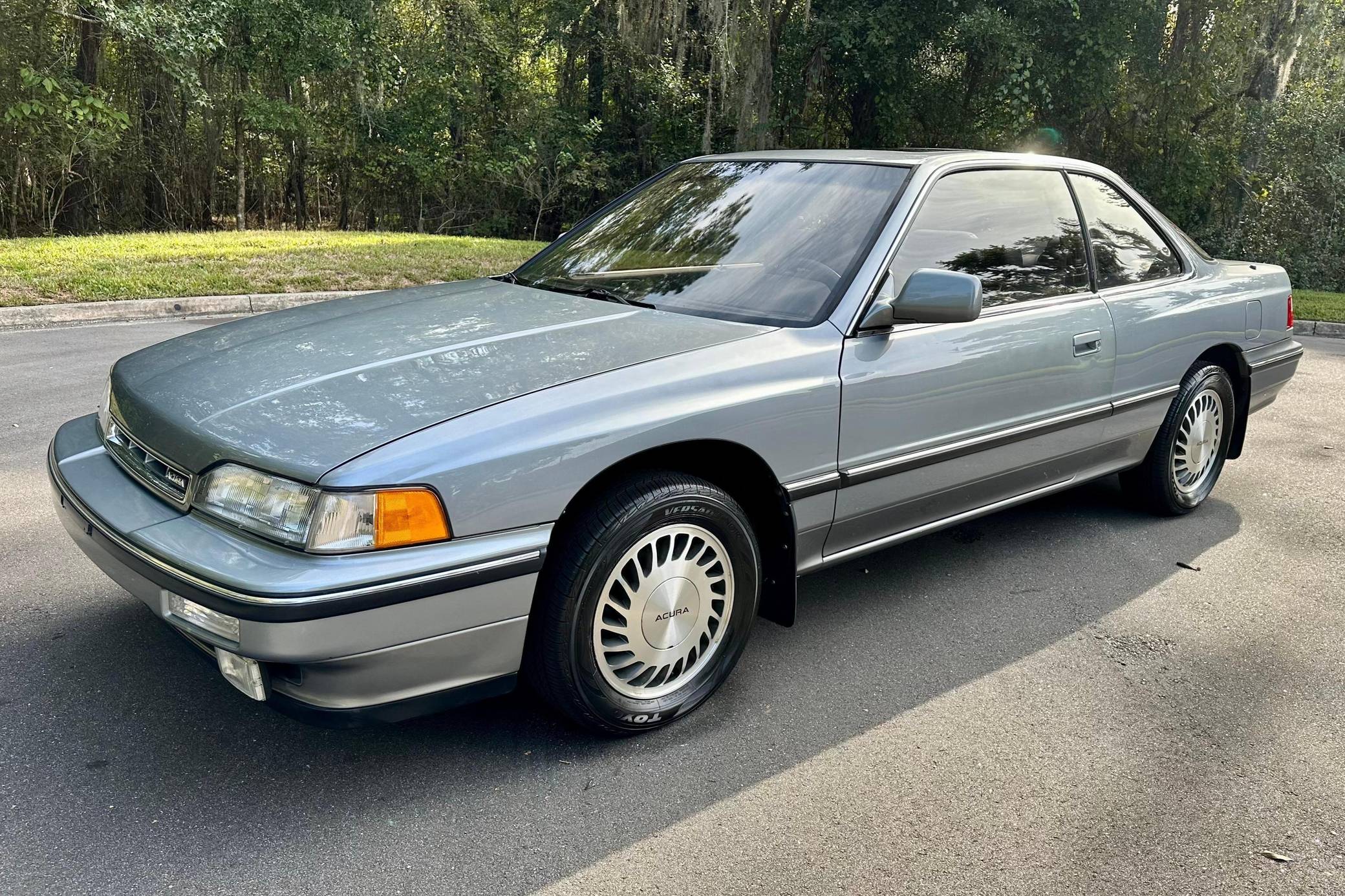 1990 Acura Legend L Coupe