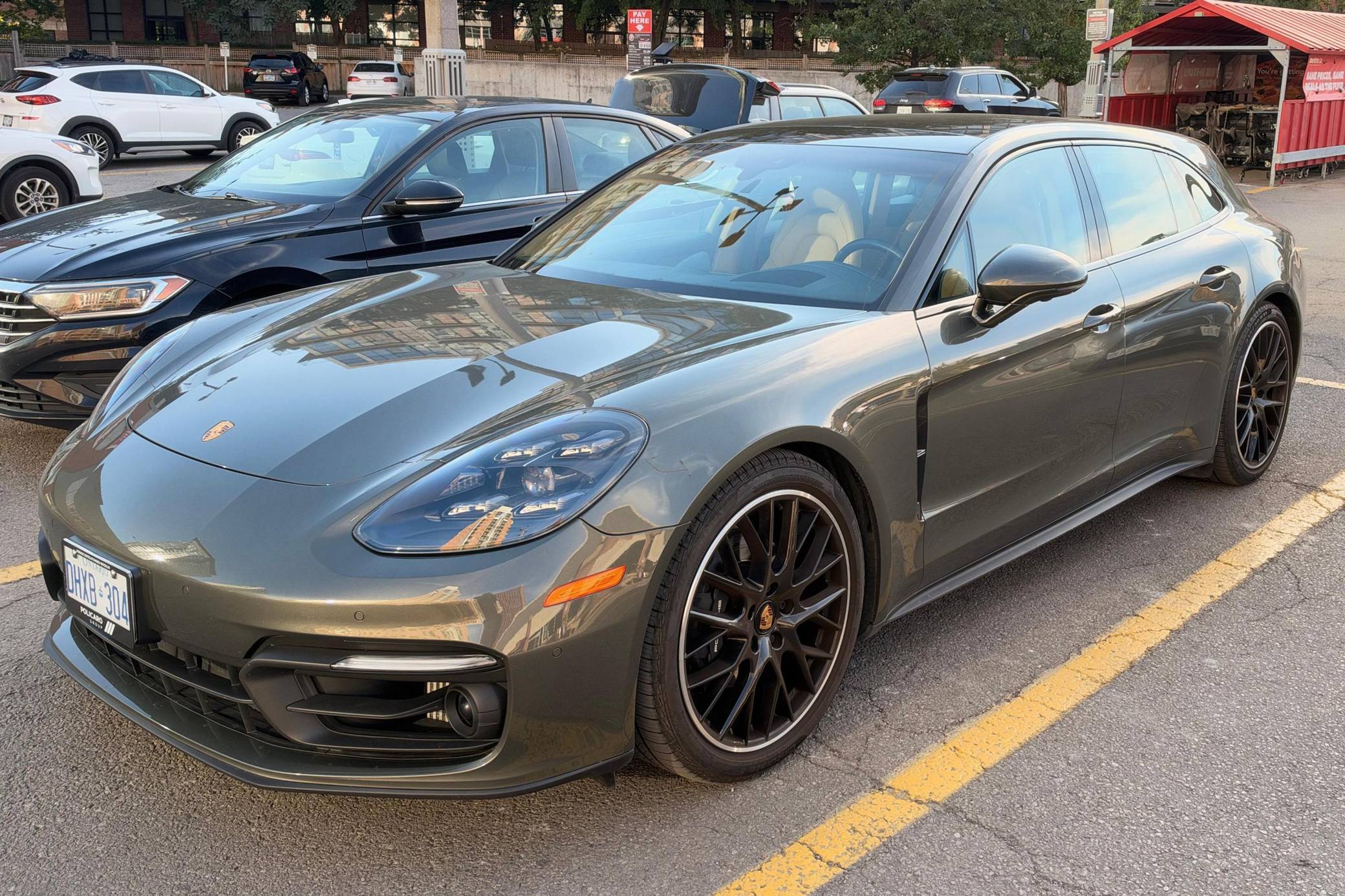 2023 Porsche Panamera 4 Sport Turismo