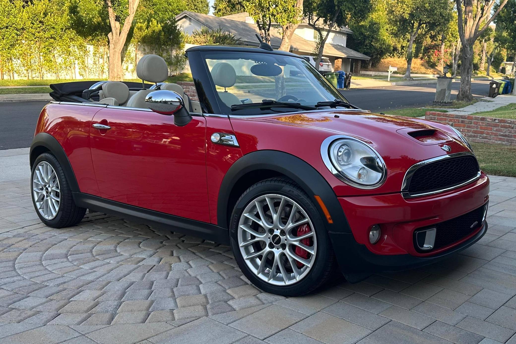 2011 Mini Cooper Convertible John Cooper Works