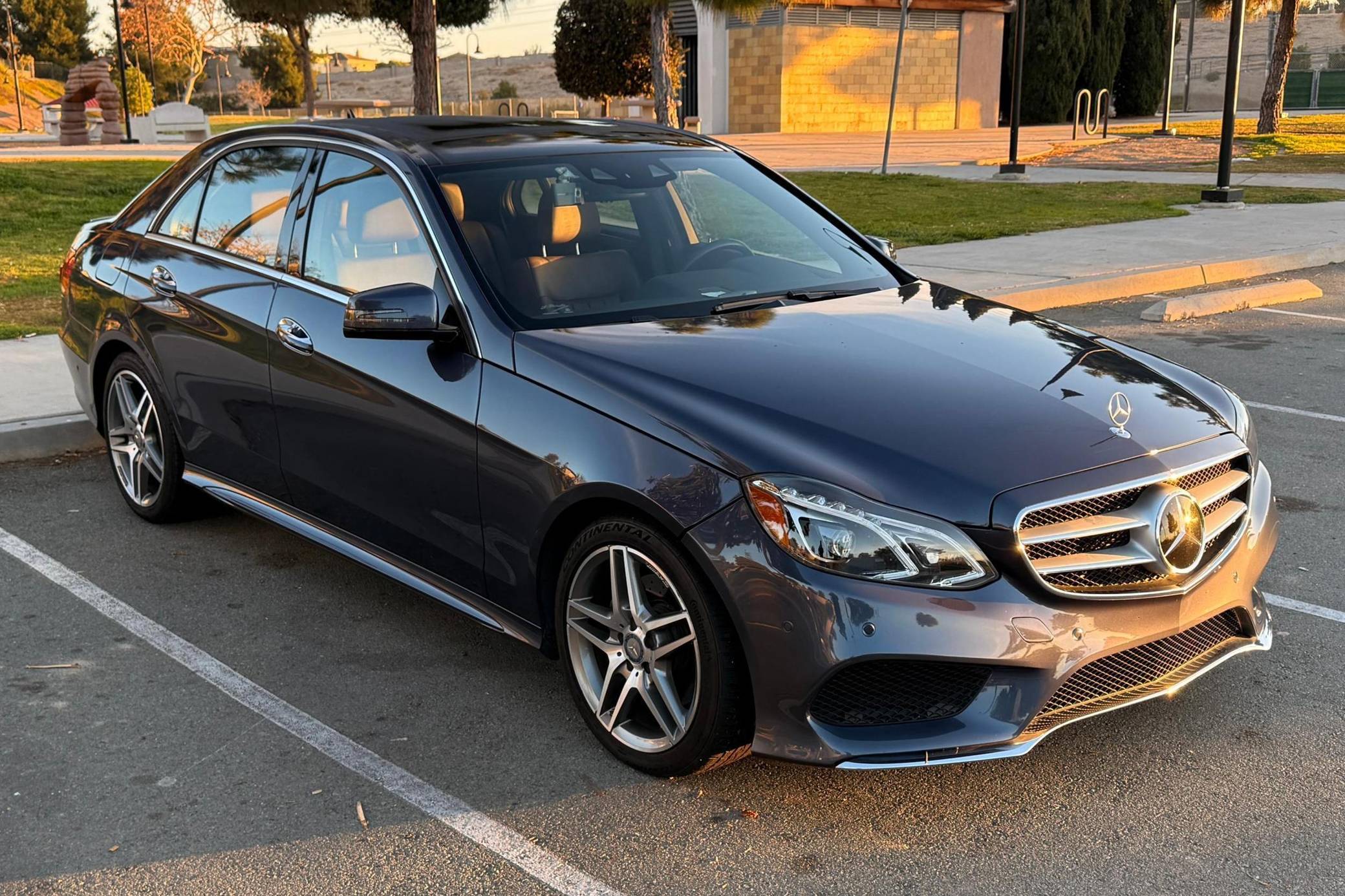 2016 Mercedes-Benz E400 4Matic Sedan