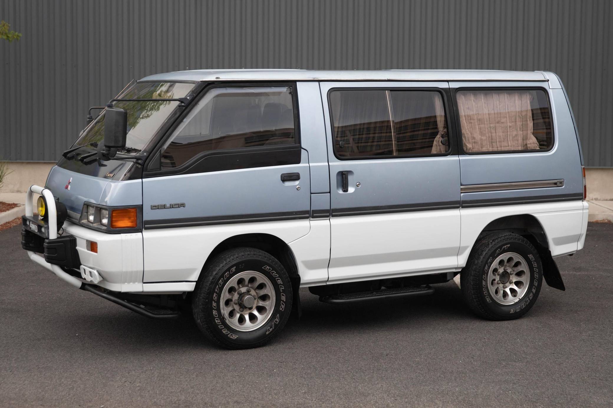 1990 Mitsubishi Delica Star Wagon Exceed 4WD