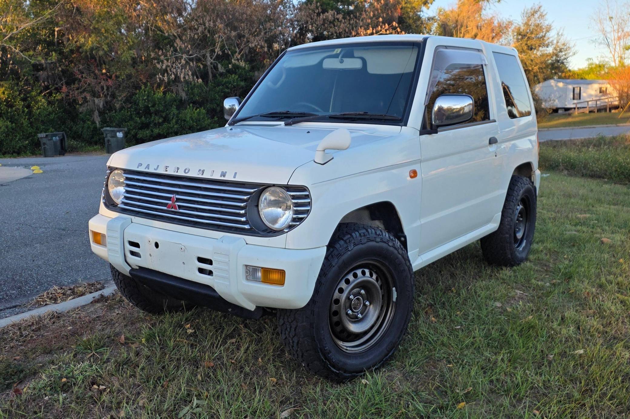 1997 Mitsubishi Pajero Mini XR-II 4x4 VIN: H56A5210775 for Sale