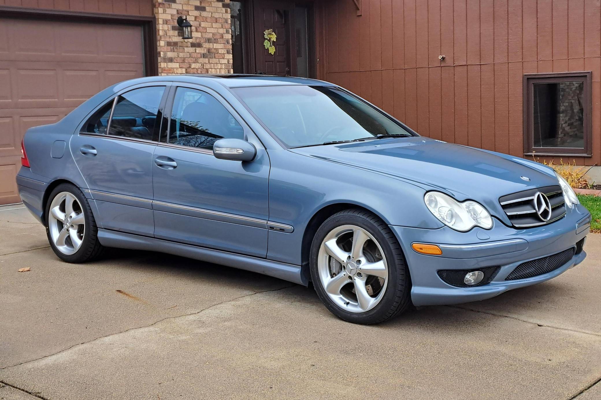 2005 Mercedes-Benz C320 Sedan