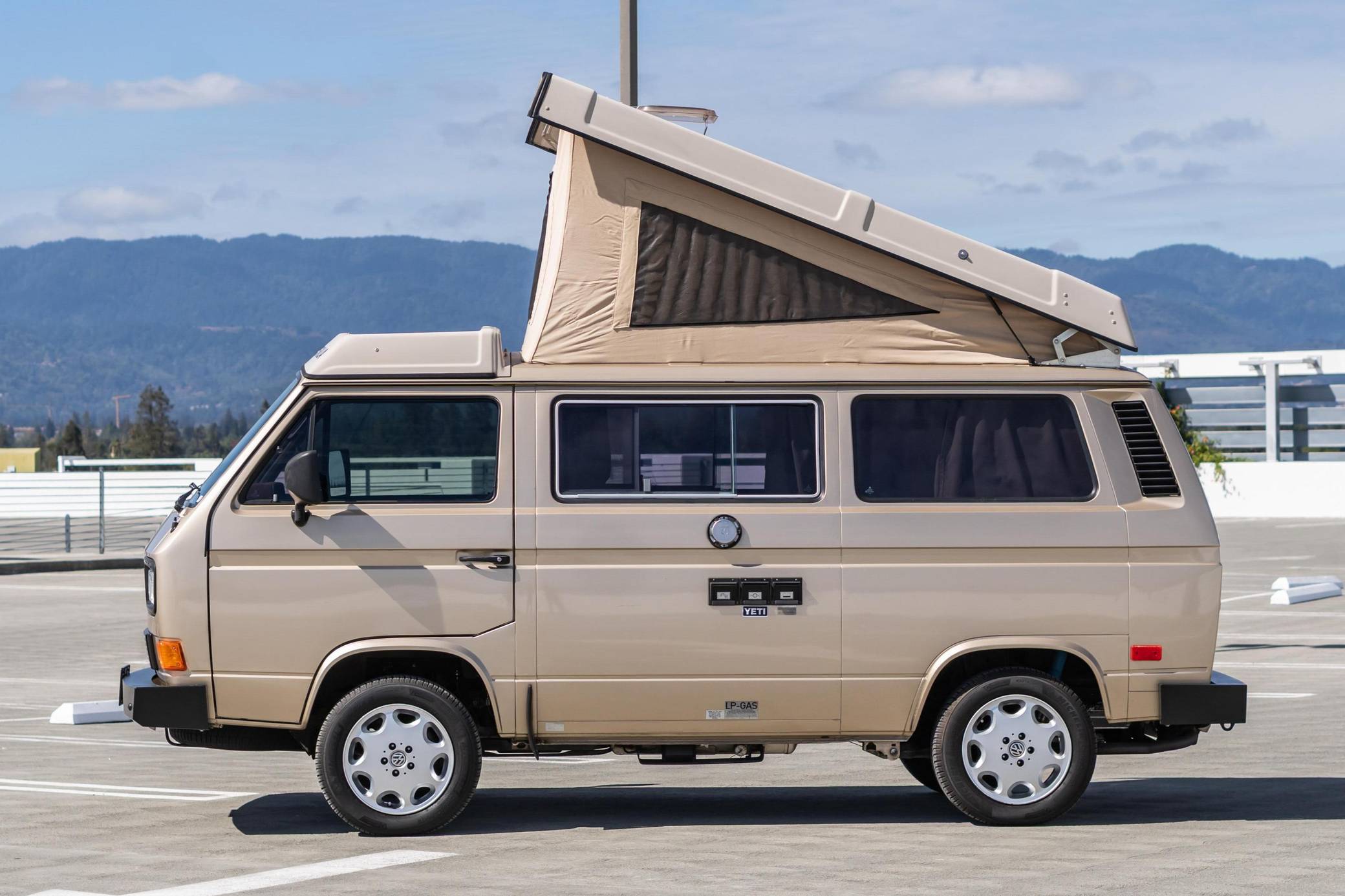 1986 Volkswagen Vanagon Westfalia Camper