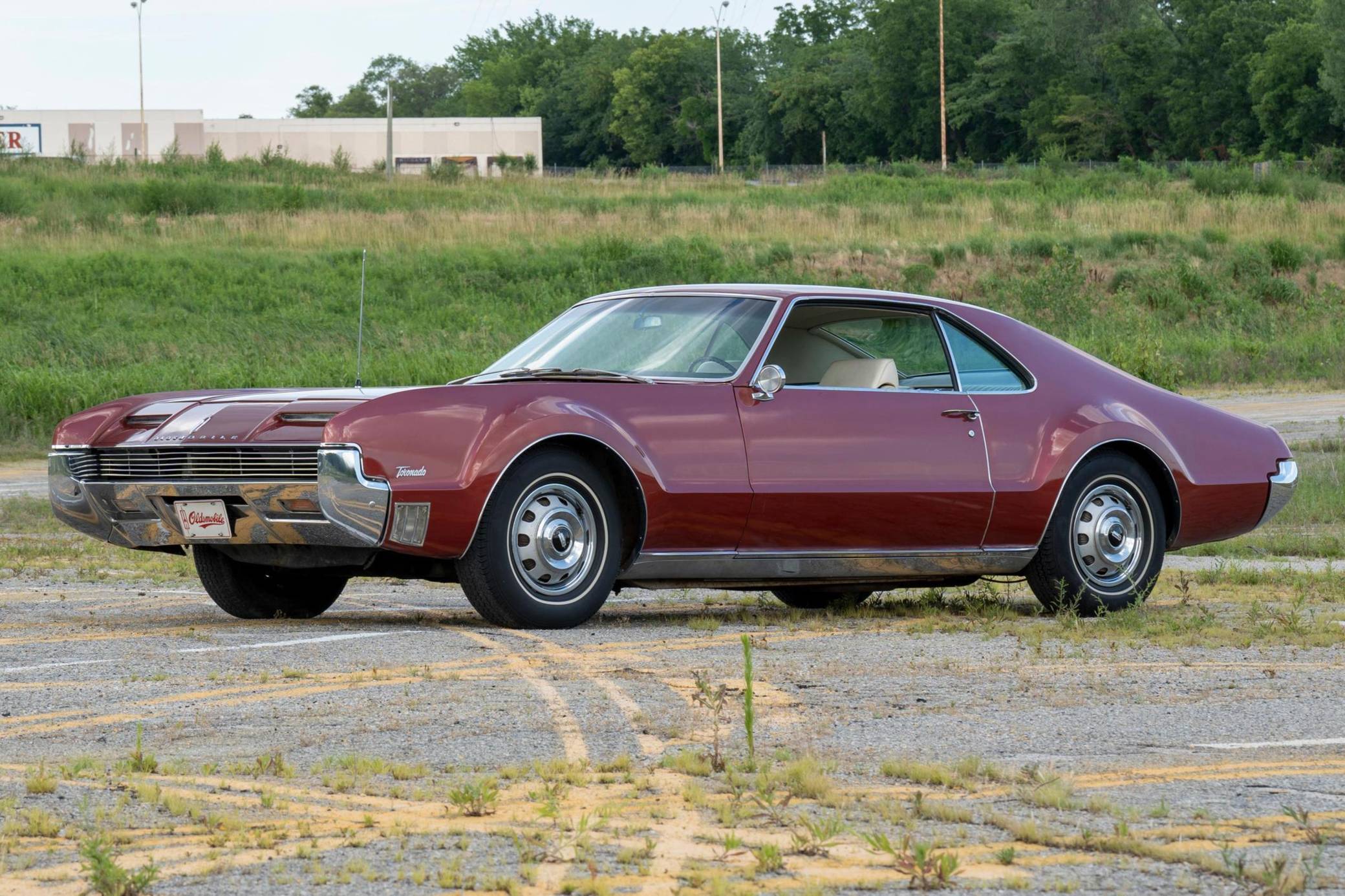 ドルトムント　トリプルAuto 1966 Ford Thunderbird | Classic Cars for Sale - Streetside
