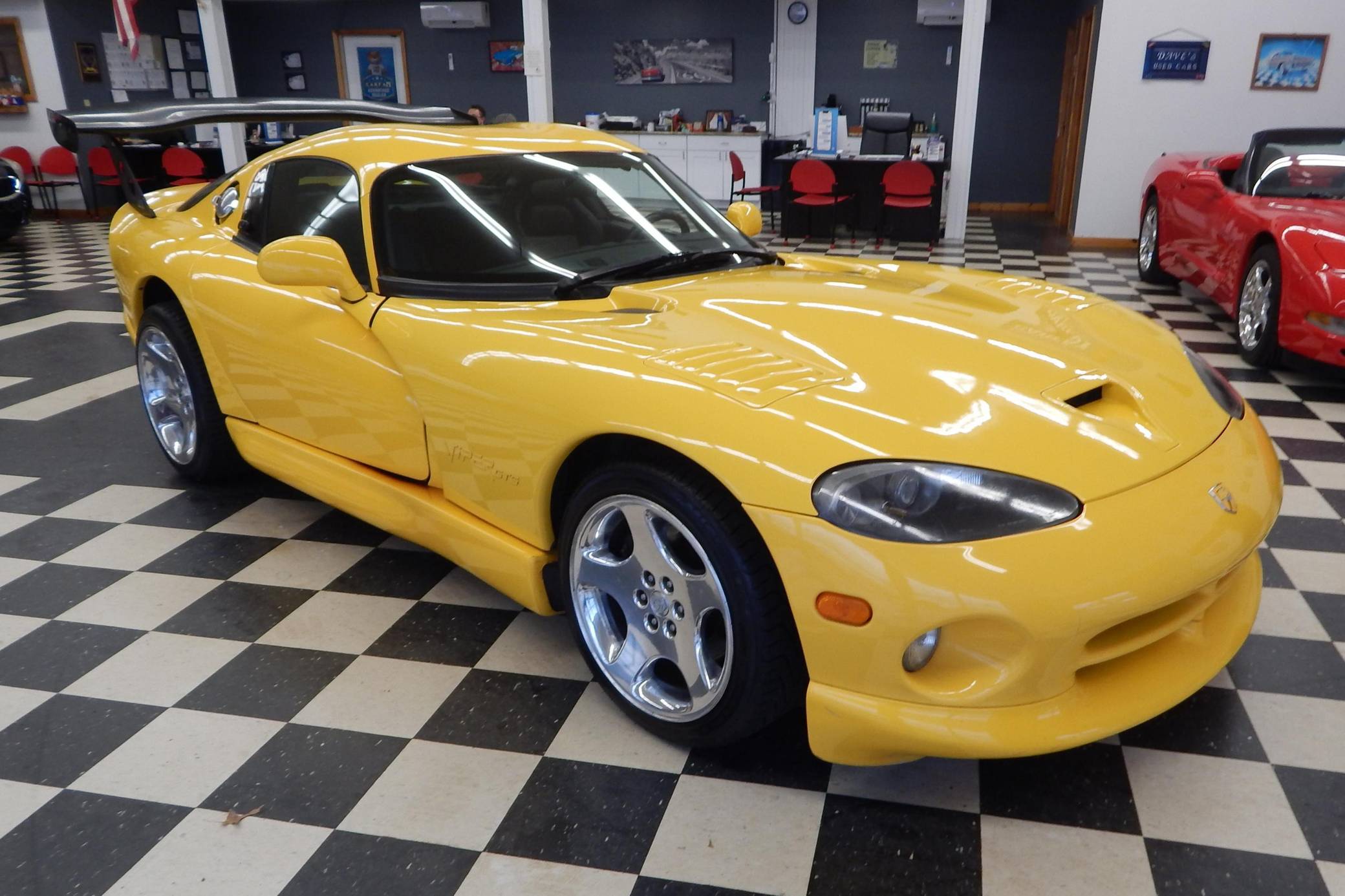 2001 Dodge Viper GTS