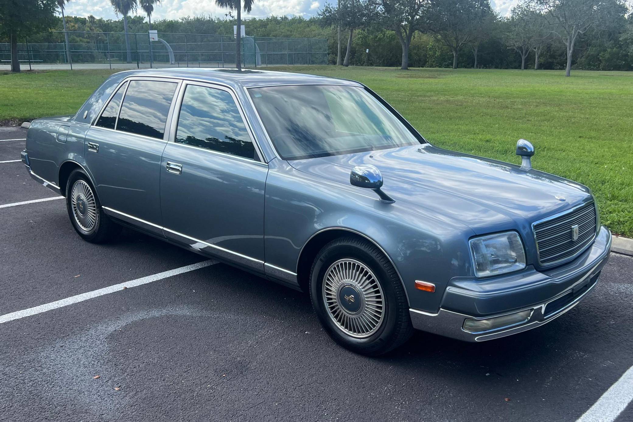 1997 Toyota Century VIN: GZG500002384 for Sale - Cars & Bids
