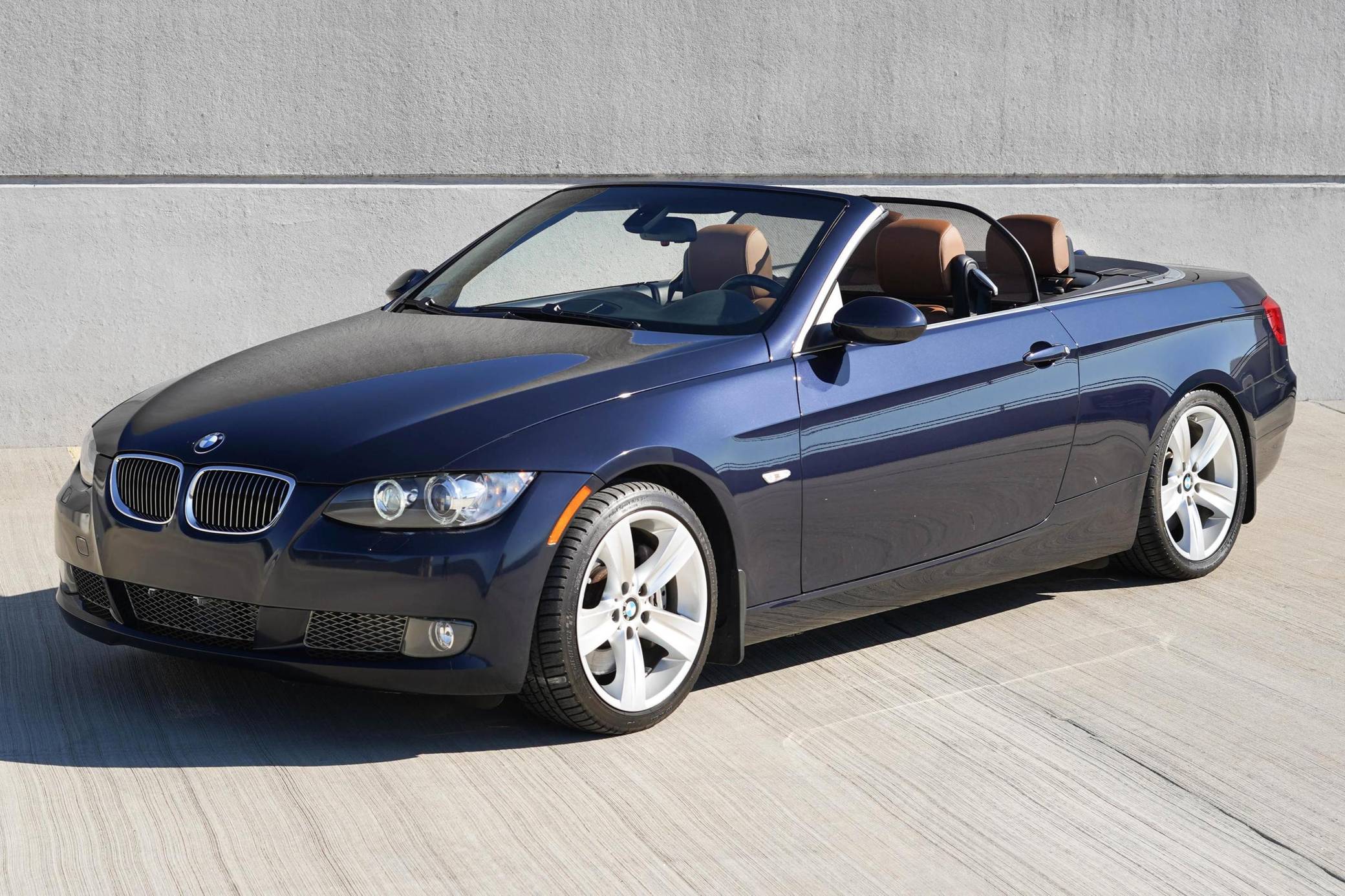 2007 BMW 335i Convertible VIN: WBAWL73557PX49263 for Sale - Cars & Bids