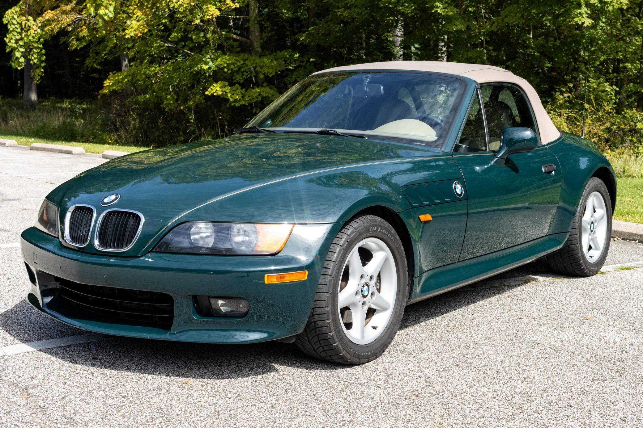 1998 BMW Z3 2.8i Roadster VIN: 4USCJ3321WLC12905 for Sale