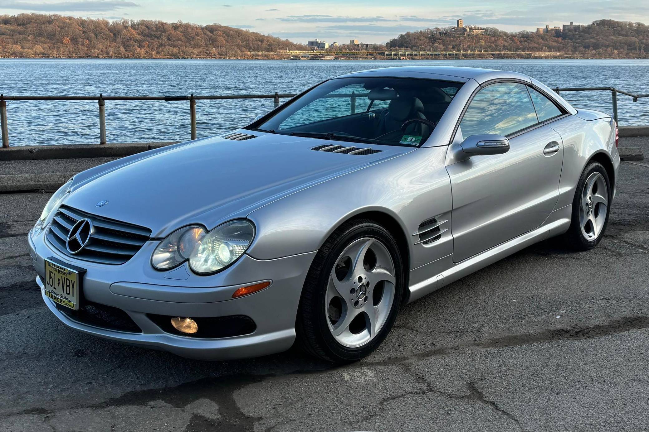 2004 Mercedes-Benz SL500