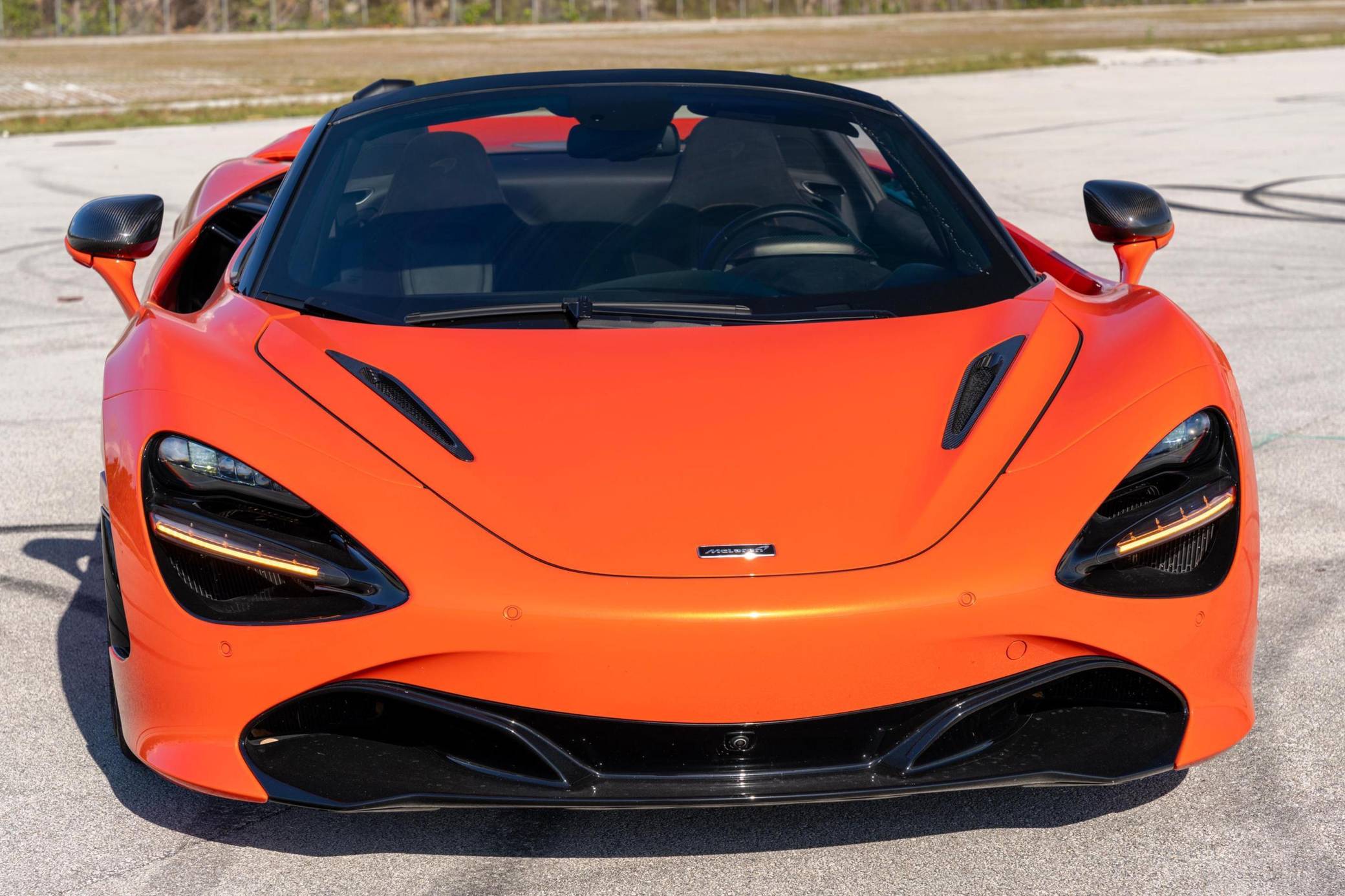 2022 McLaren 720S Spider Performance photo 2
