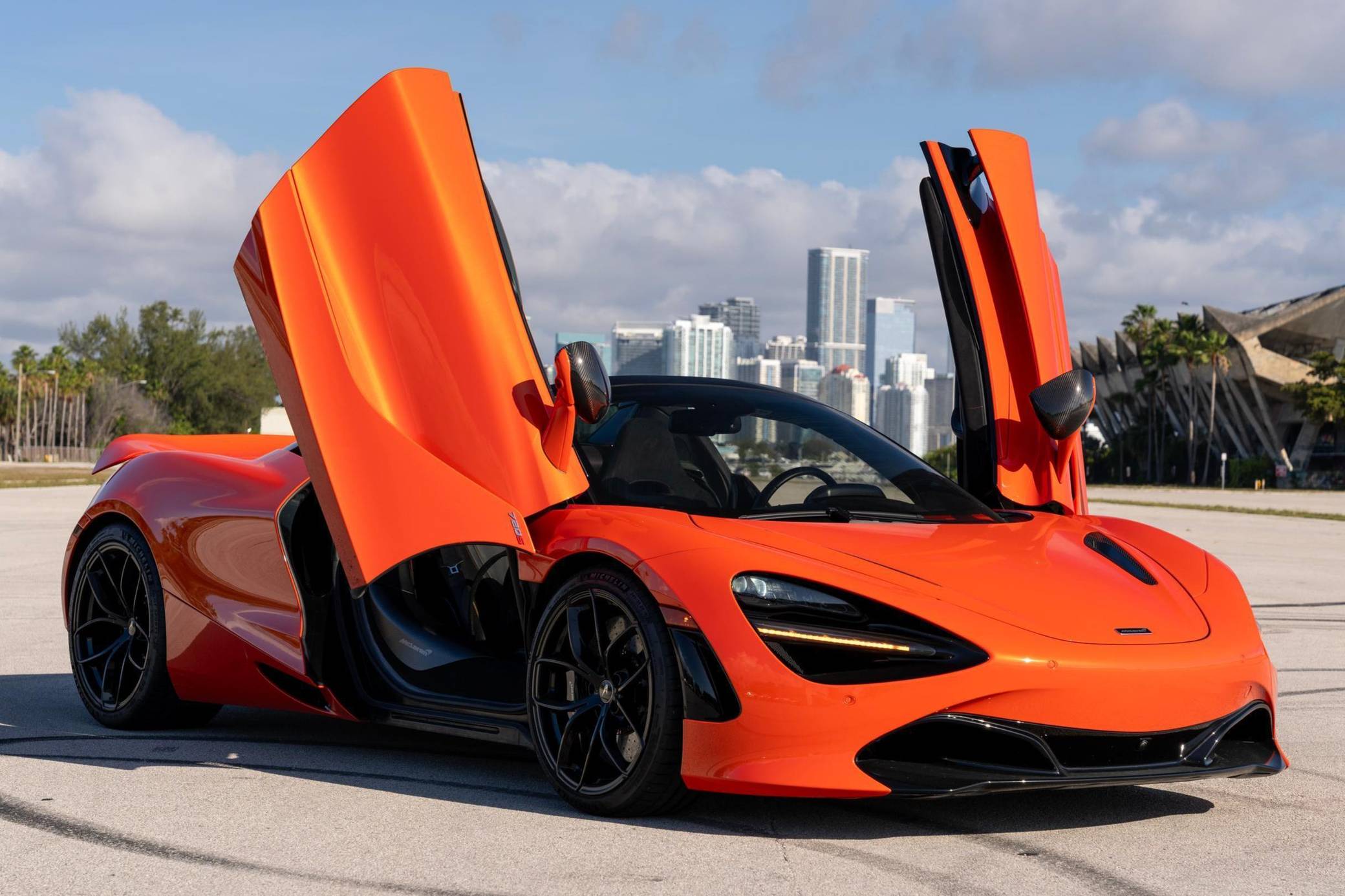 2022 McLaren 720S Spider Performance photo 3