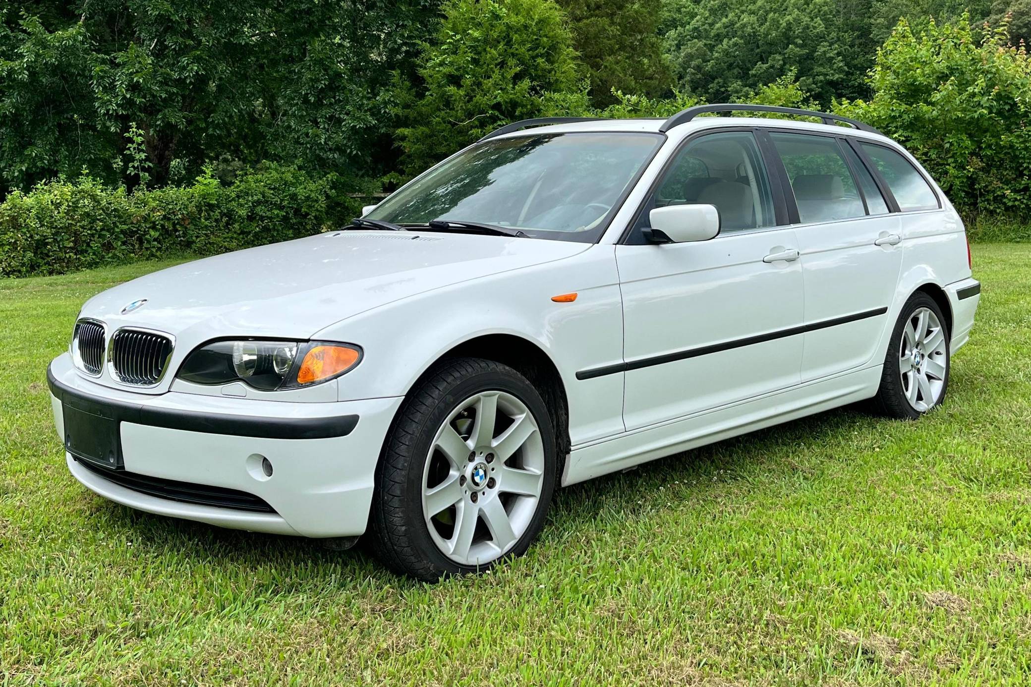 2003 BMW 325xi Touring VIN: WBAEP33473PF01884 for Sale - Cars & Bids