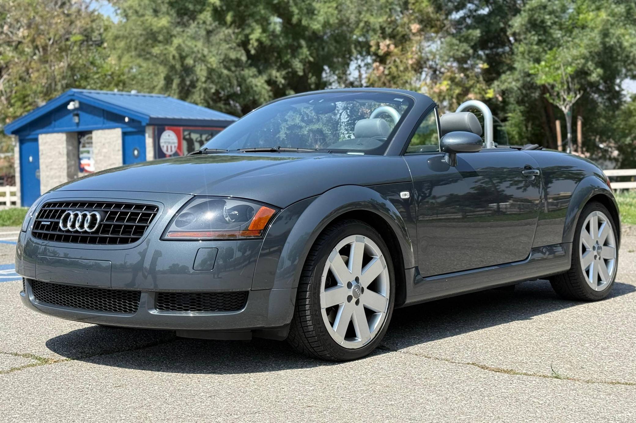2004 Audi TT