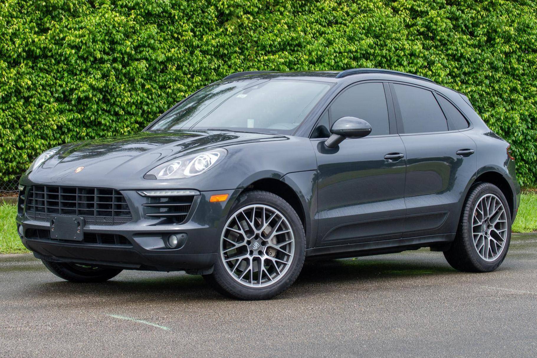 2018 Porsche Macan S VIN: WP1AB2A58JLB36671 for Sale - Cars & Bids