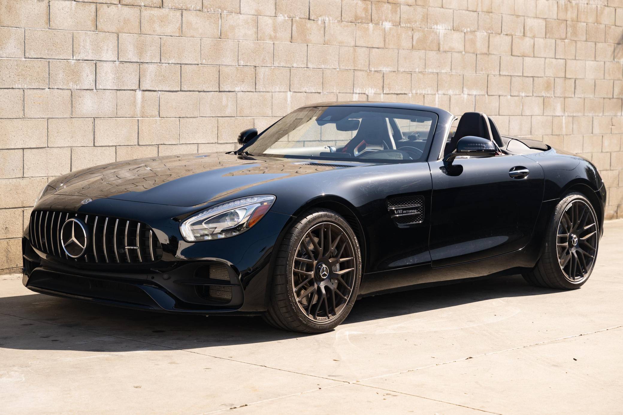 2018 Mercedes-AMG GT Roadster VIN: WDDYK7HA9JA019828 for Sale