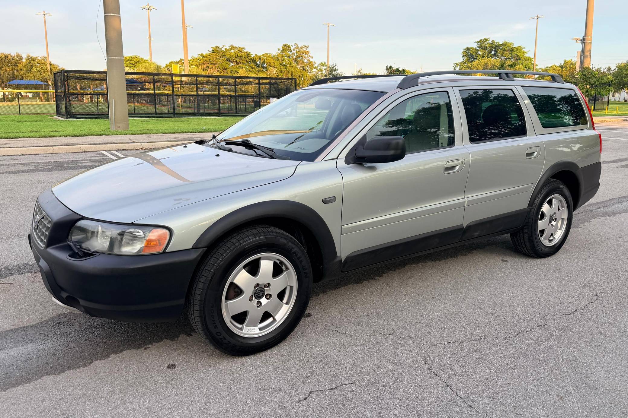 2004 Volvo XC70