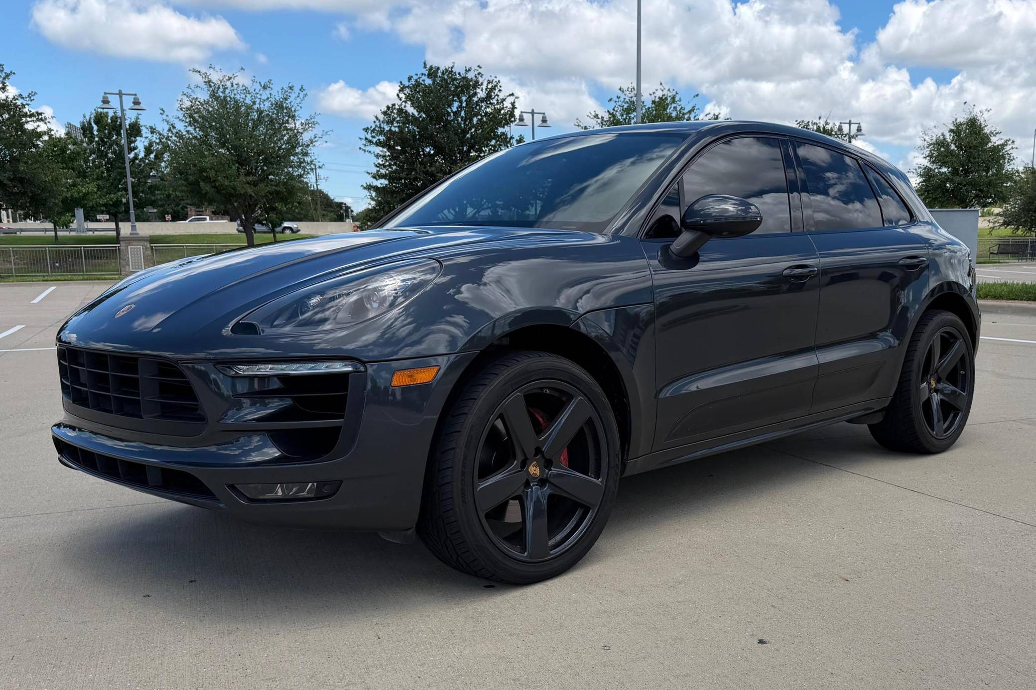 2018 Porsche Macan GTS VIN: WP1AG2A54JLB65229 for Sale - Cars & Bids