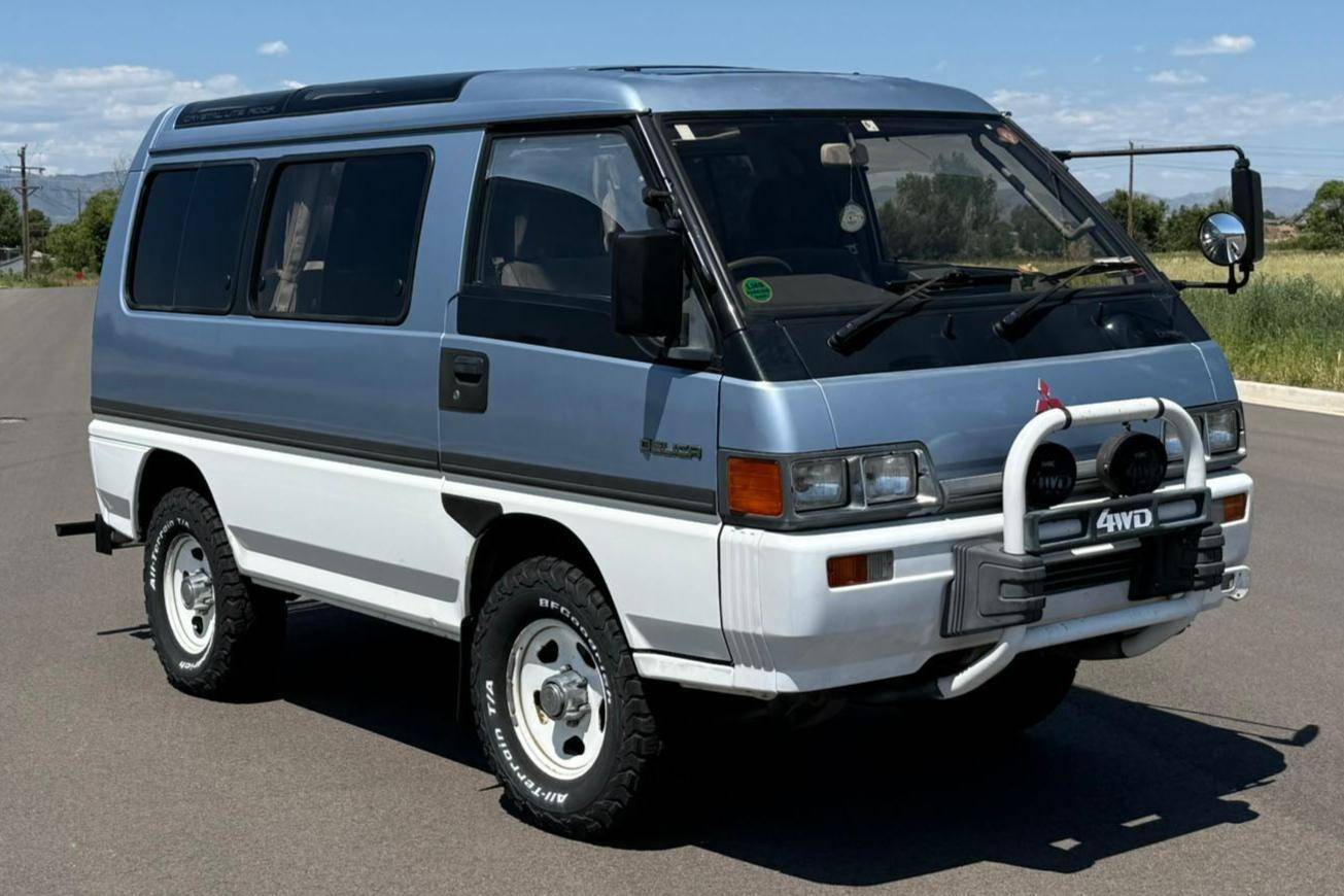 EXCEED 2000GLX スターワゴン DELICA 三菱 未開封 1986 エアロルーフ エクシード 2.5 1986年式モデル デリカスターワゴン 三菱 ミニカー
