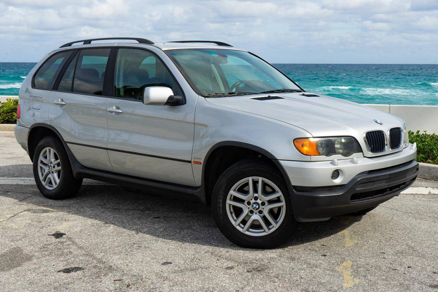 2003 BMW X5 3.0i